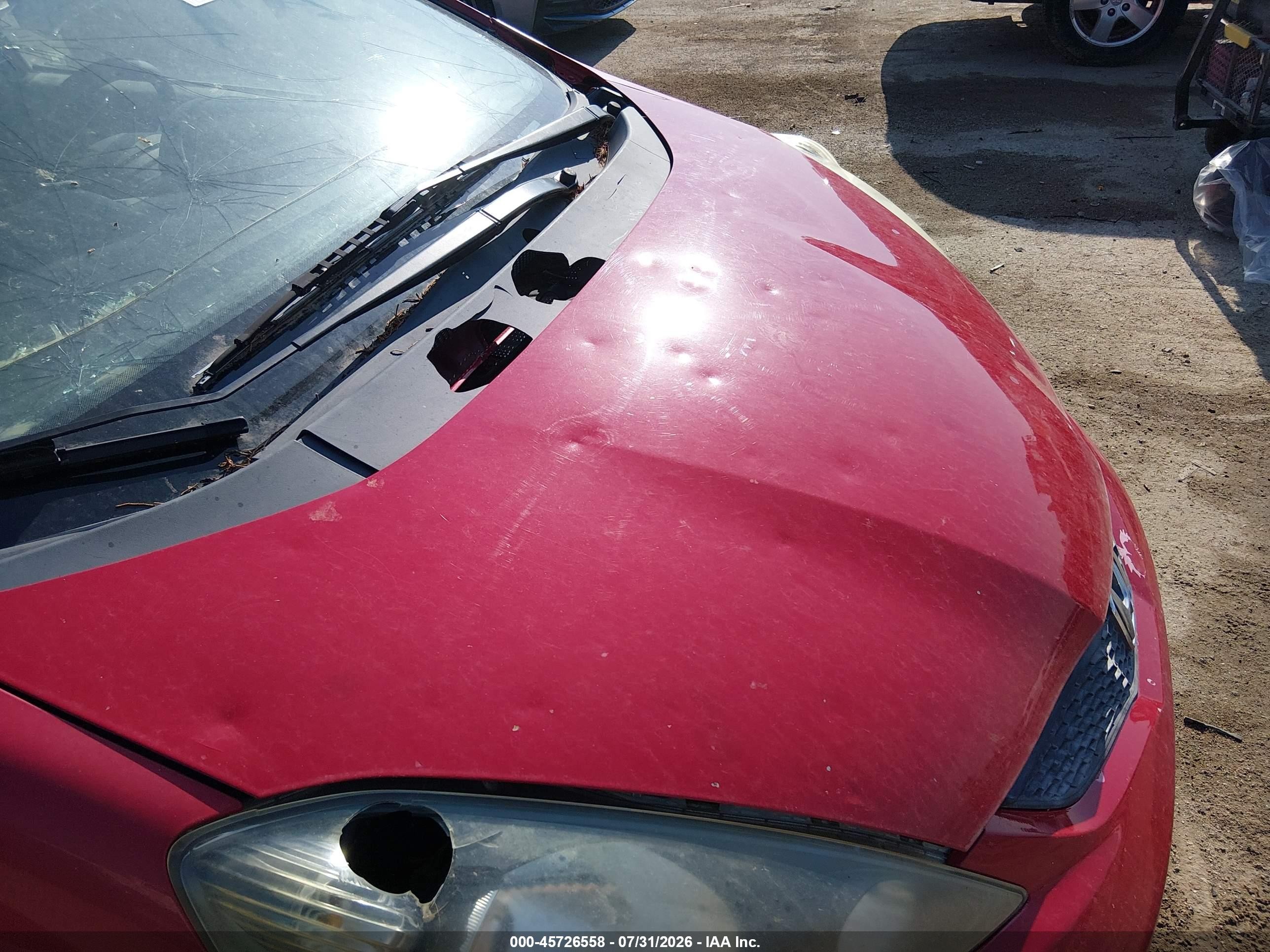 2013 Honda Fit   Red vin: JHMGE8G31DC056174