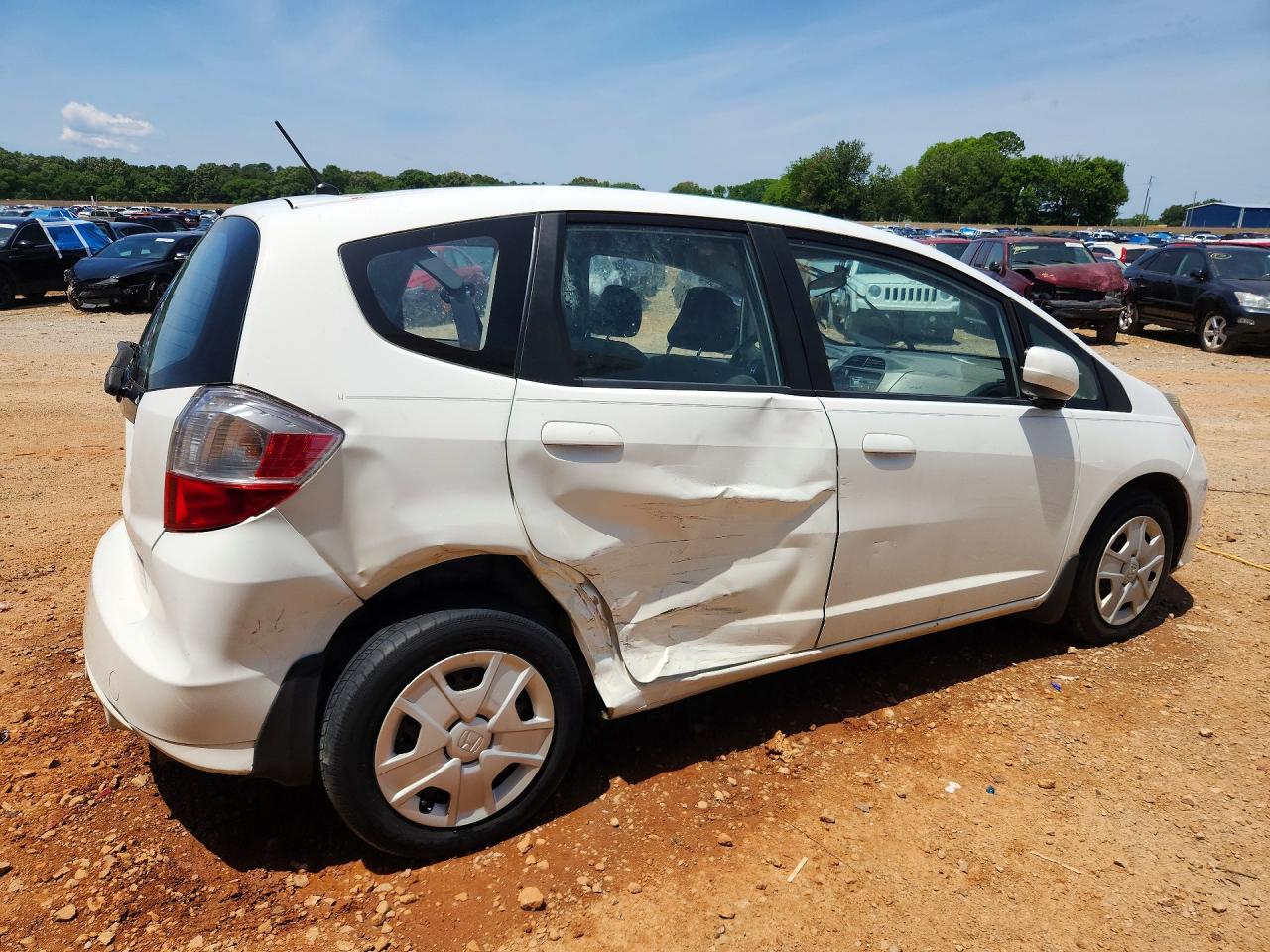 2013 Honda Fit White vin: JHMGE8G32DC015441