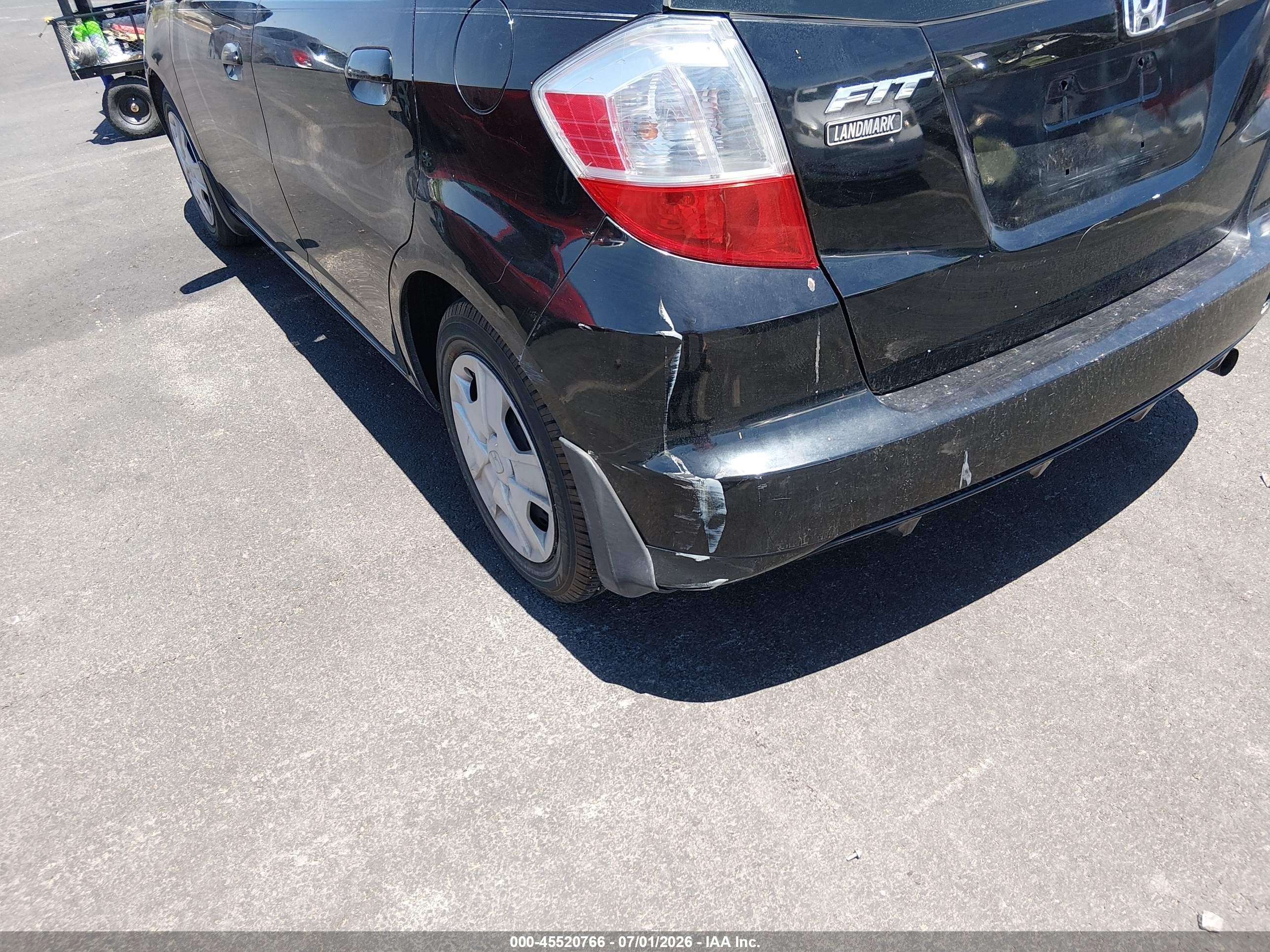 2013 Honda Fit   Black vin: JHMGE8G32DC030473
