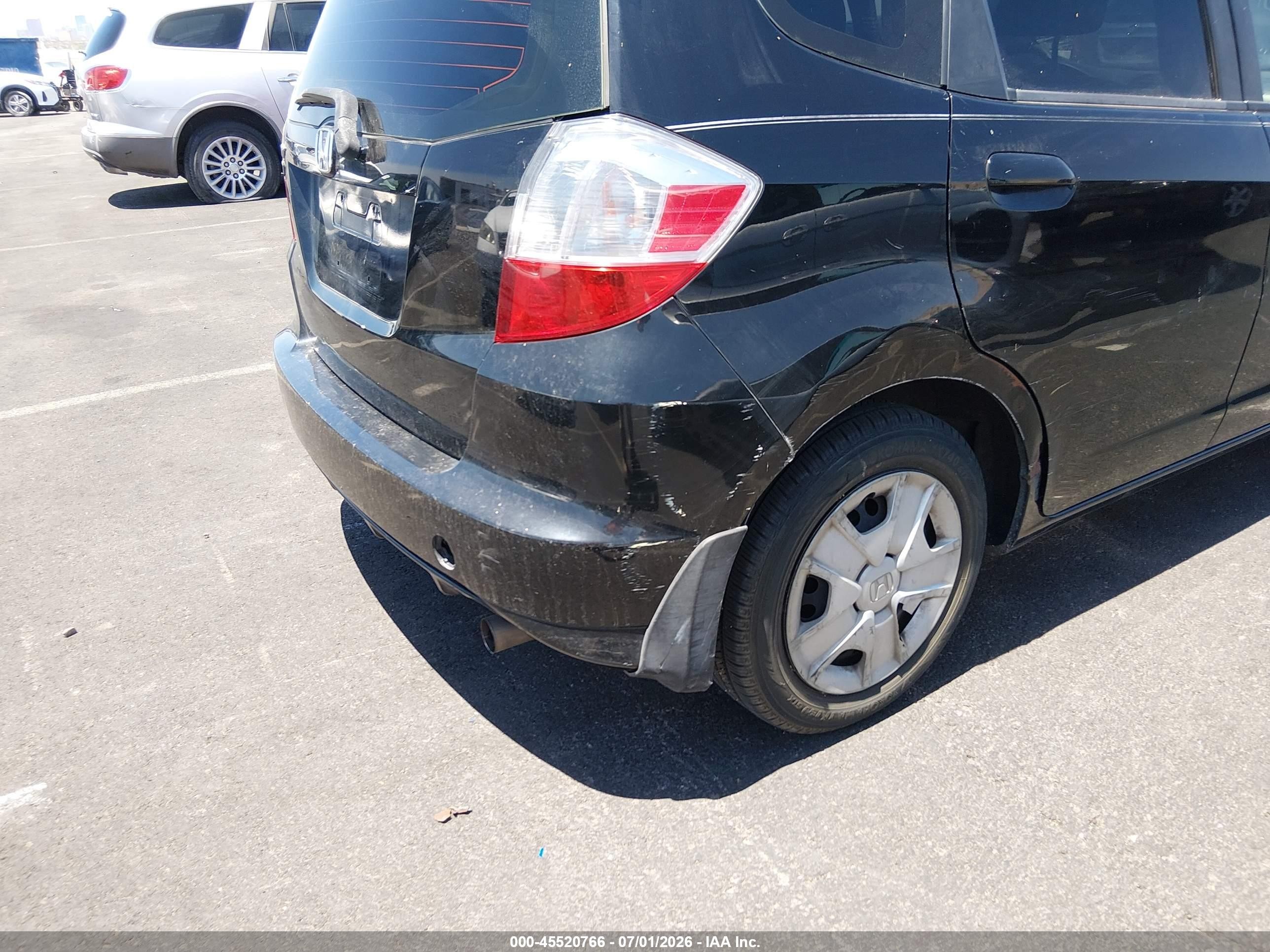 2013 Honda Fit   Black vin: JHMGE8G32DC030473