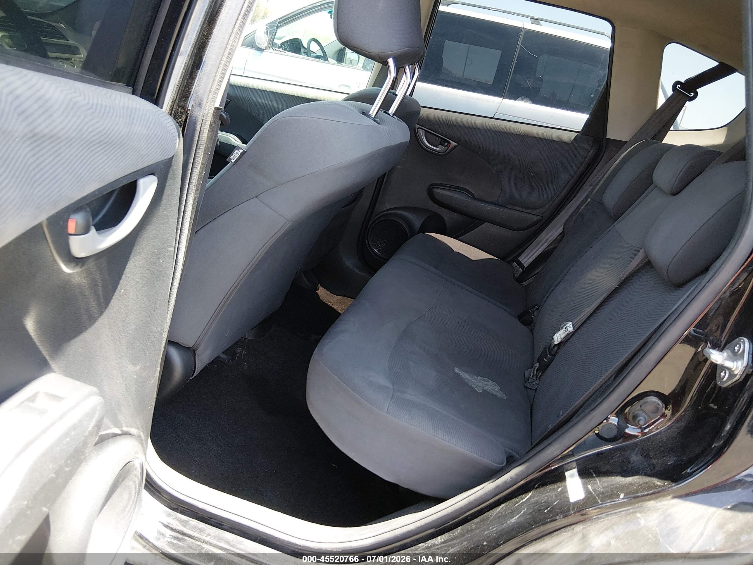 2013 Honda Fit   Black vin: JHMGE8G32DC030473