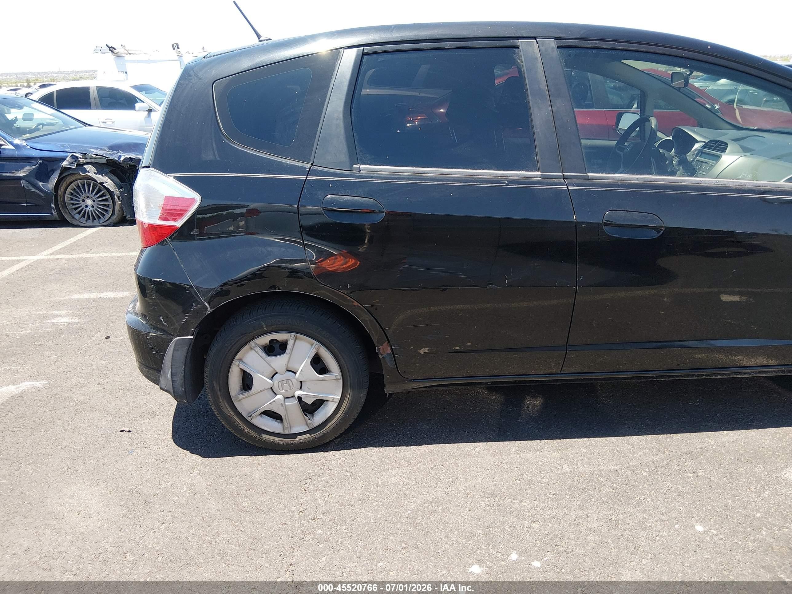 2013 Honda Fit   Black vin: JHMGE8G32DC030473