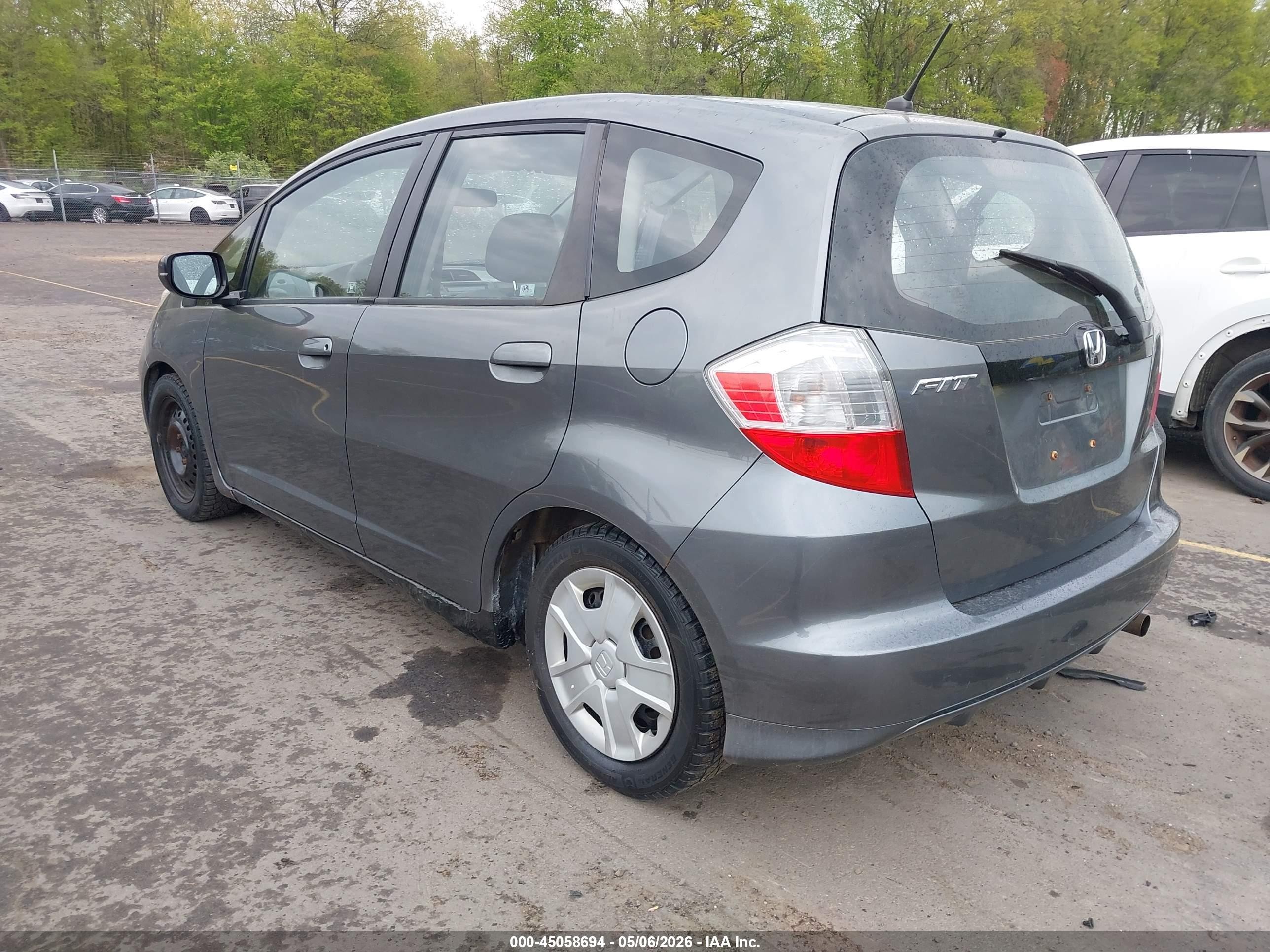 2012 Honda Fit   Gray vin: JHMGE8G33CC039424