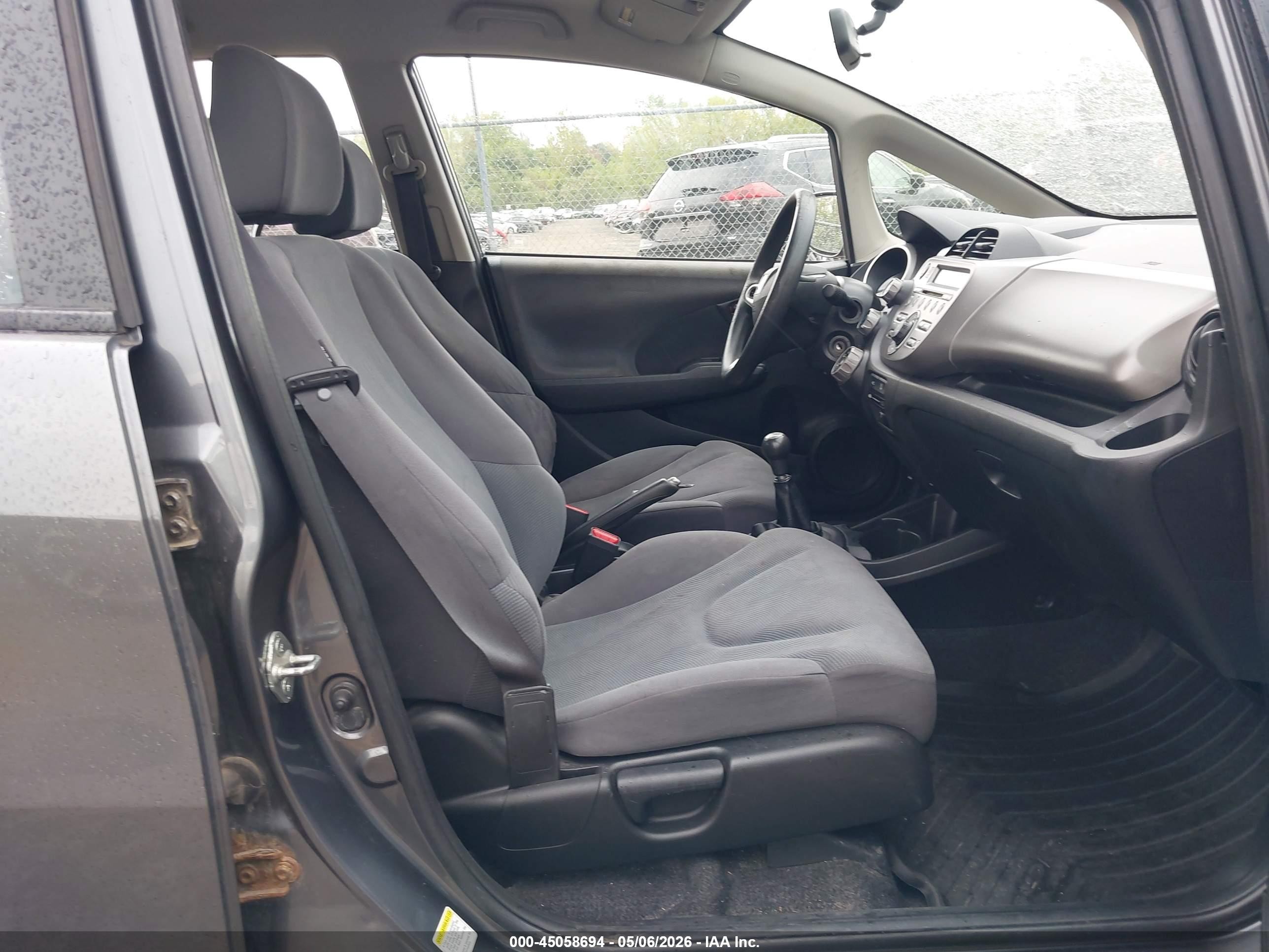 2012 Honda Fit   Gray vin: JHMGE8G33CC039424