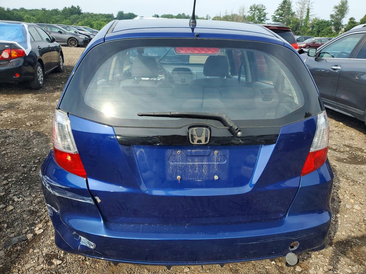 2013 Honda Fit Blue vin: JHMGE8G33DC017358