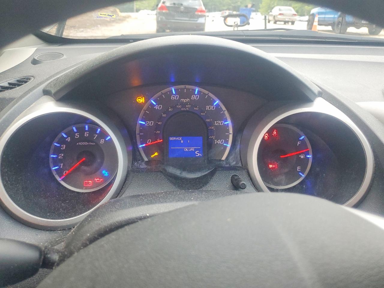 2013 Honda Fit Silver vin: JHMGE8G33DC047685