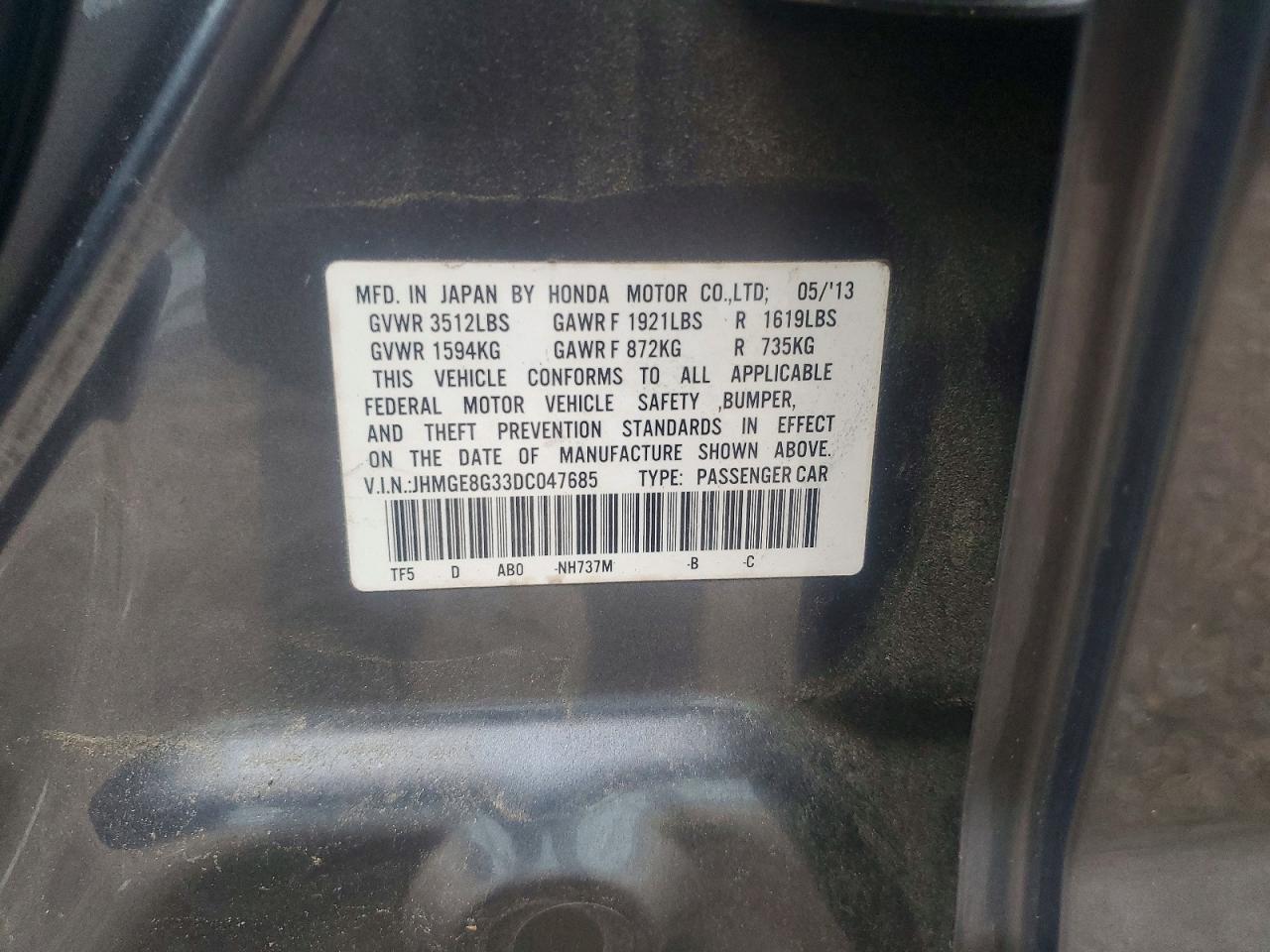 2013 Honda Fit Silver vin: JHMGE8G33DC047685