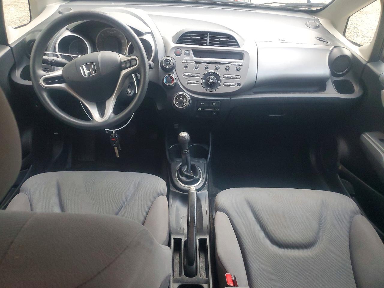 2013 Honda Fit Silver vin: JHMGE8G33DC047685