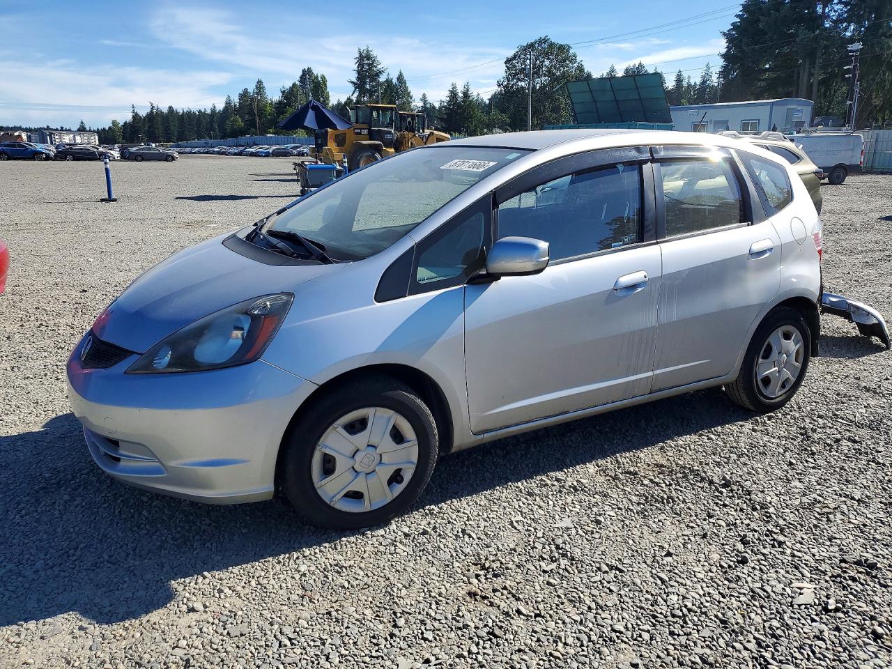 2013 Honda Fit Silver vin: JHMGE8G33DC078029