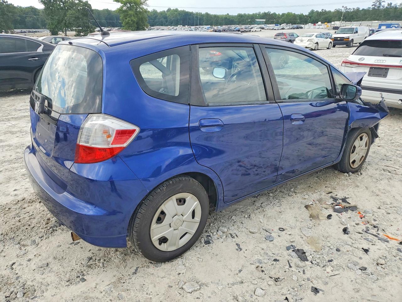 2013 Honda Fit Blue vin: JHMGE8G34DC023847