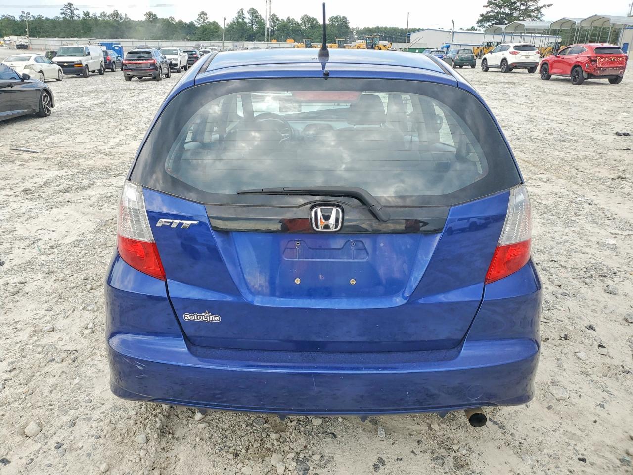 2013 Honda Fit Blue vin: JHMGE8G34DC023847