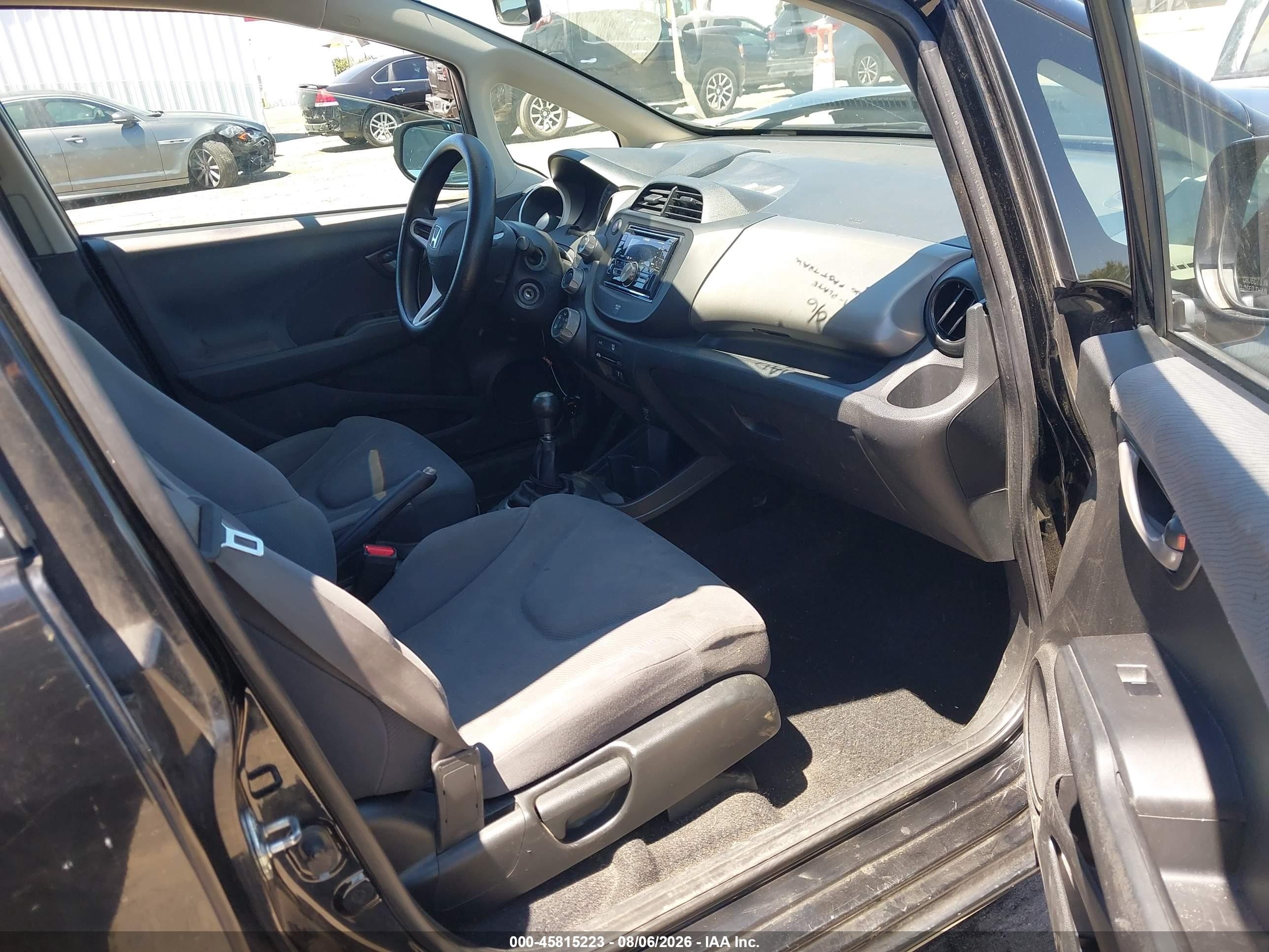 2013 Honda Fit   Черный vin: JHMGE8G34DC054340