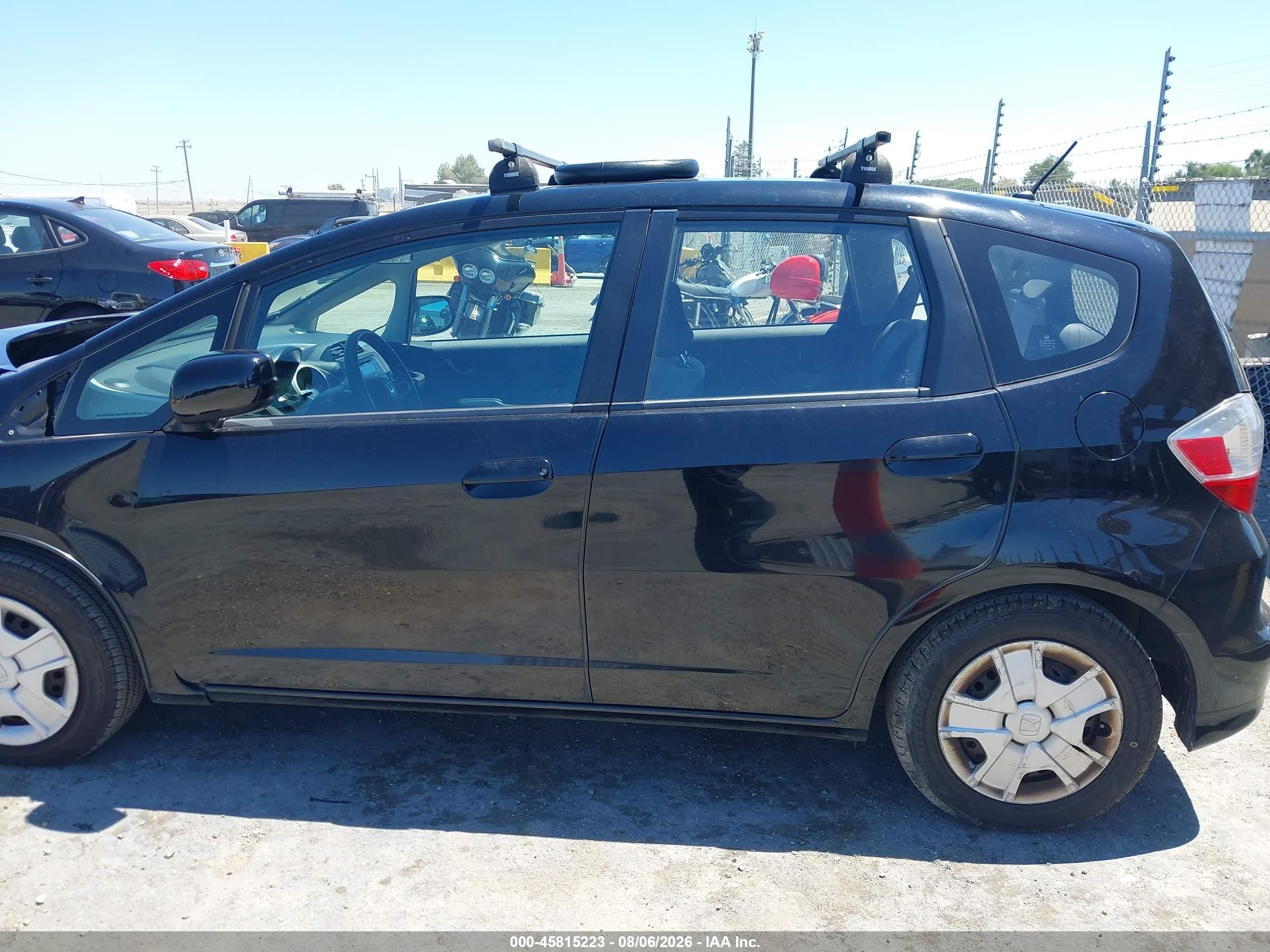 2013 Honda Fit   Черный vin: JHMGE8G34DC054340