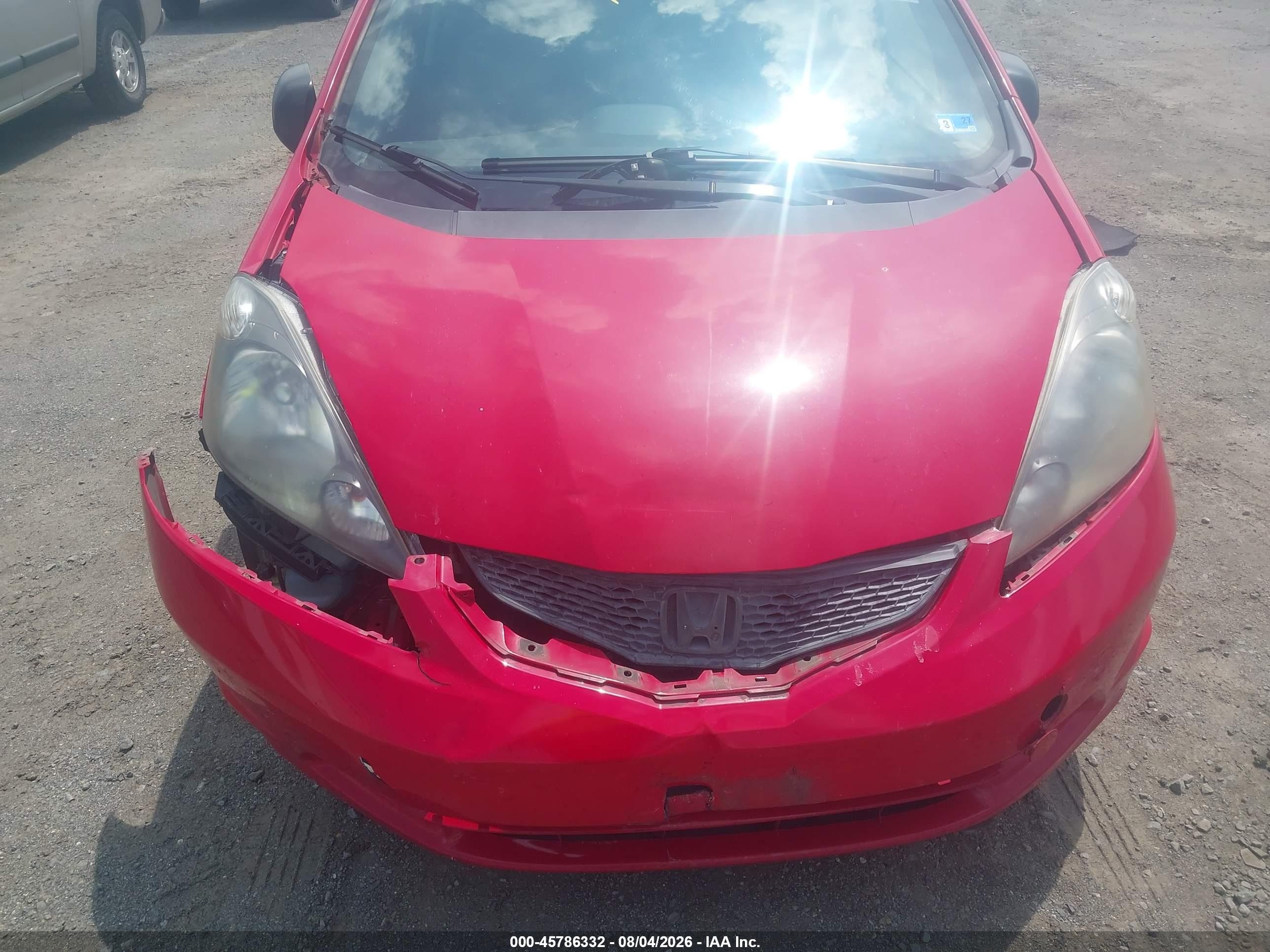 2011 Honda Fit   Red vin: JHMGE8G35BS001147