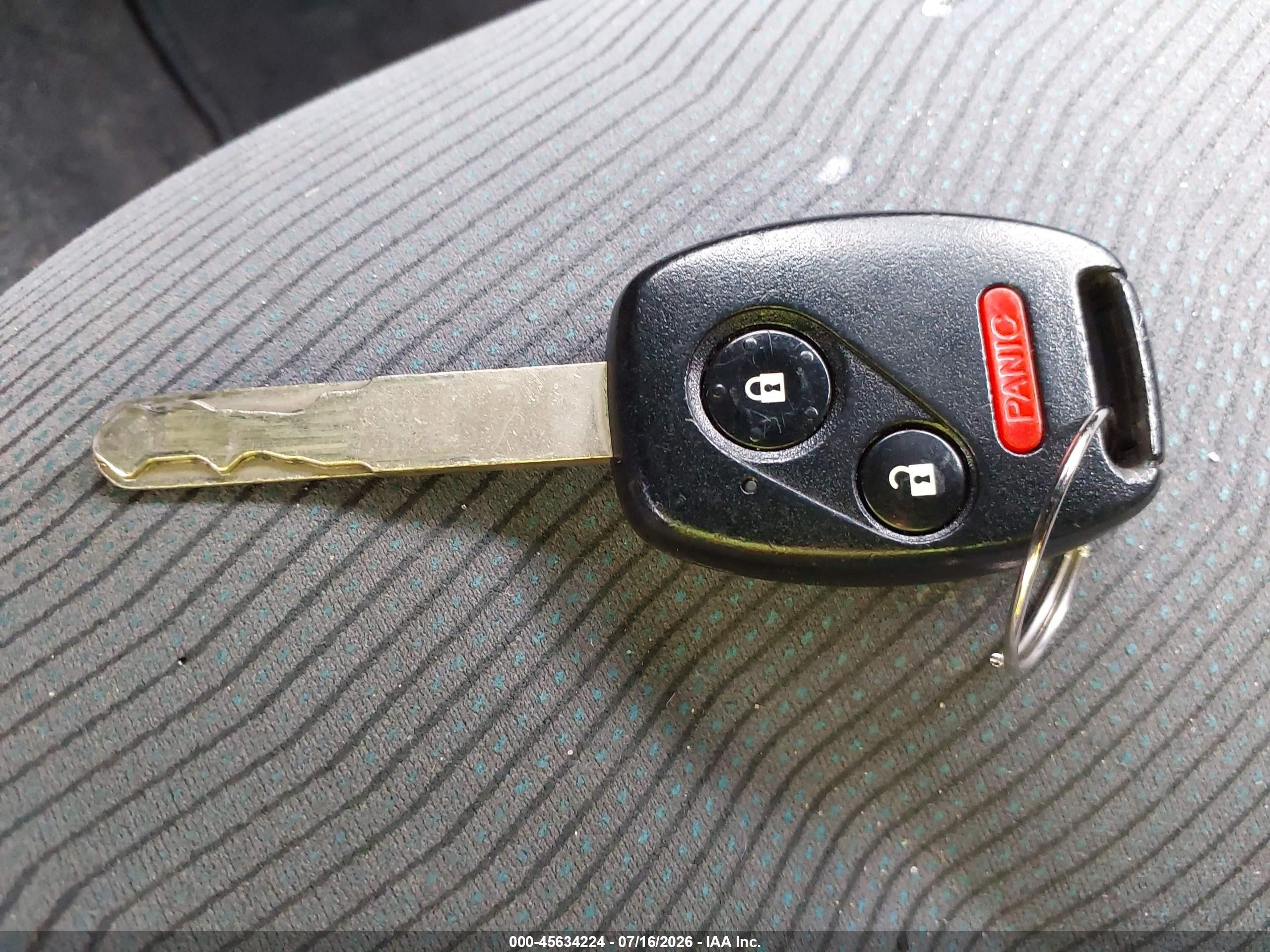 2012 Honda Fit   Red vin: JHMGE8G35CC035939