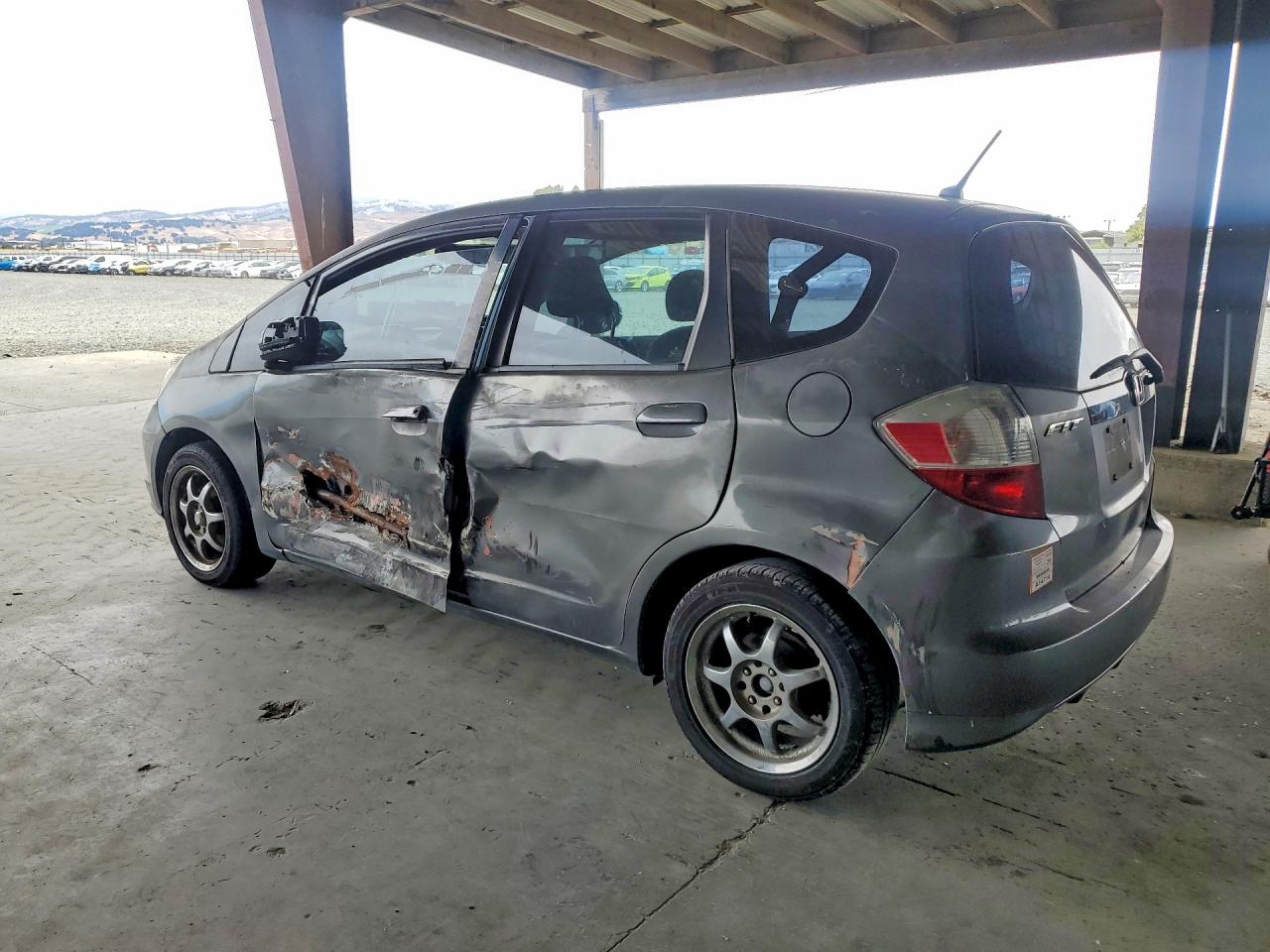 2013 Honda Fit Серый vin: JHMGE8G35DC019788
