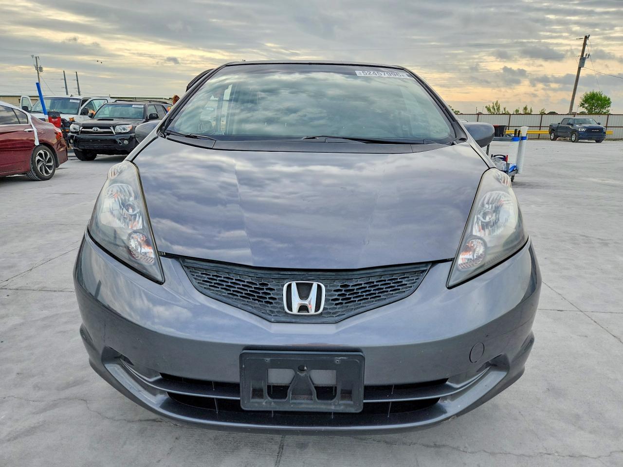 2013 Honda Fit Gray vin: JHMGE8G35DC027552