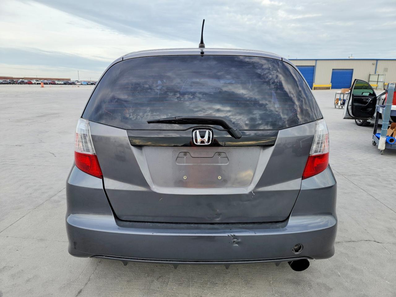 2013 Honda Fit Gray vin: JHMGE8G35DC027552
