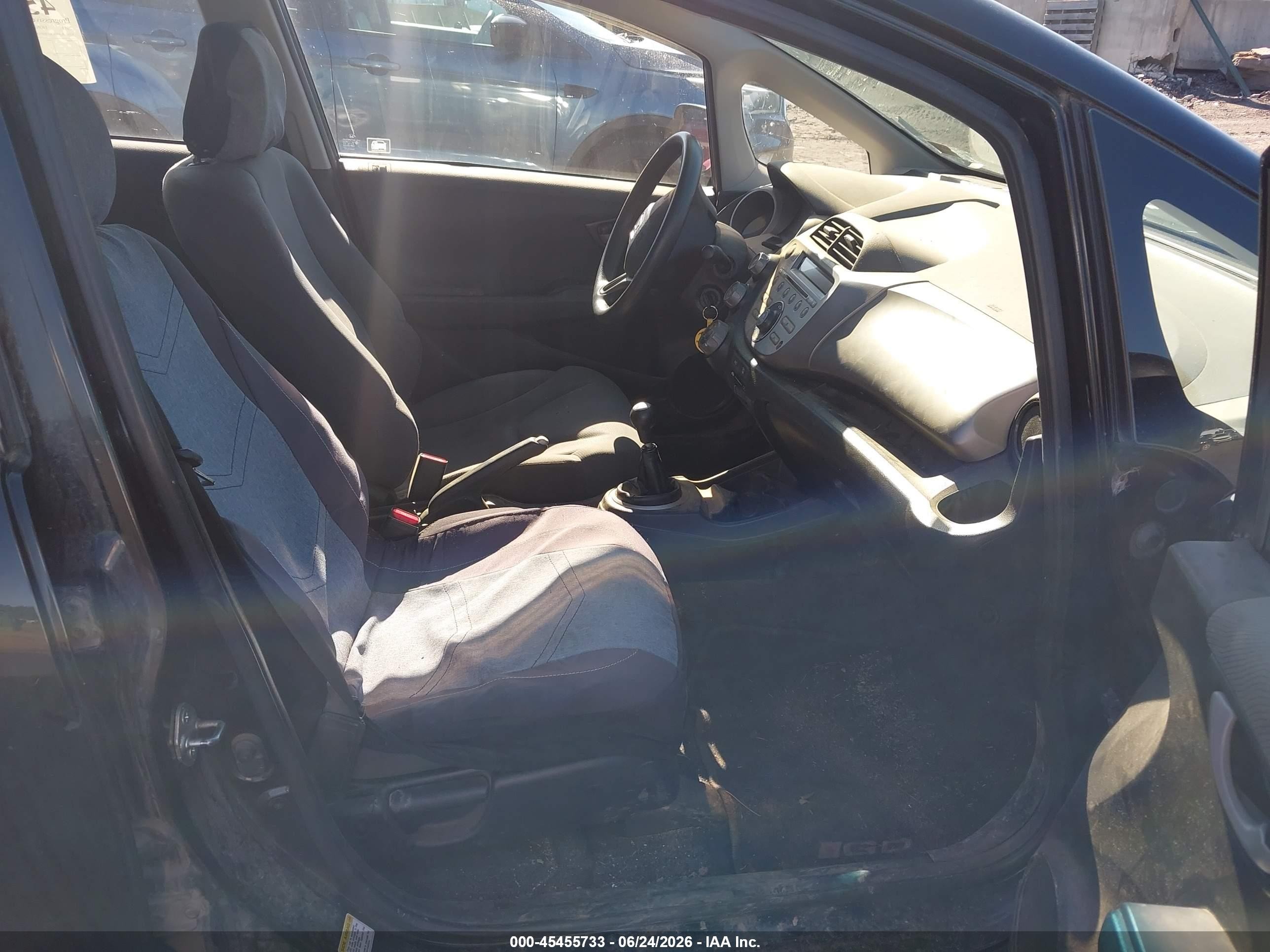2011 Honda Fit Black vin: JHMGE8G36BS008012