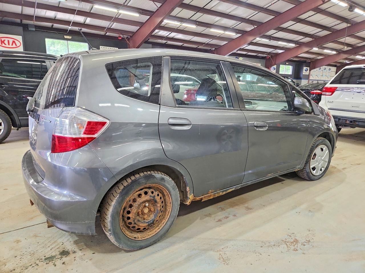 2013 Honda Fit Gray vin: JHMGE8G36DC042335