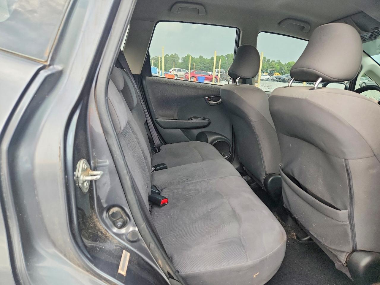 2013 Honda Fit Gray vin: JHMGE8G37DC005312