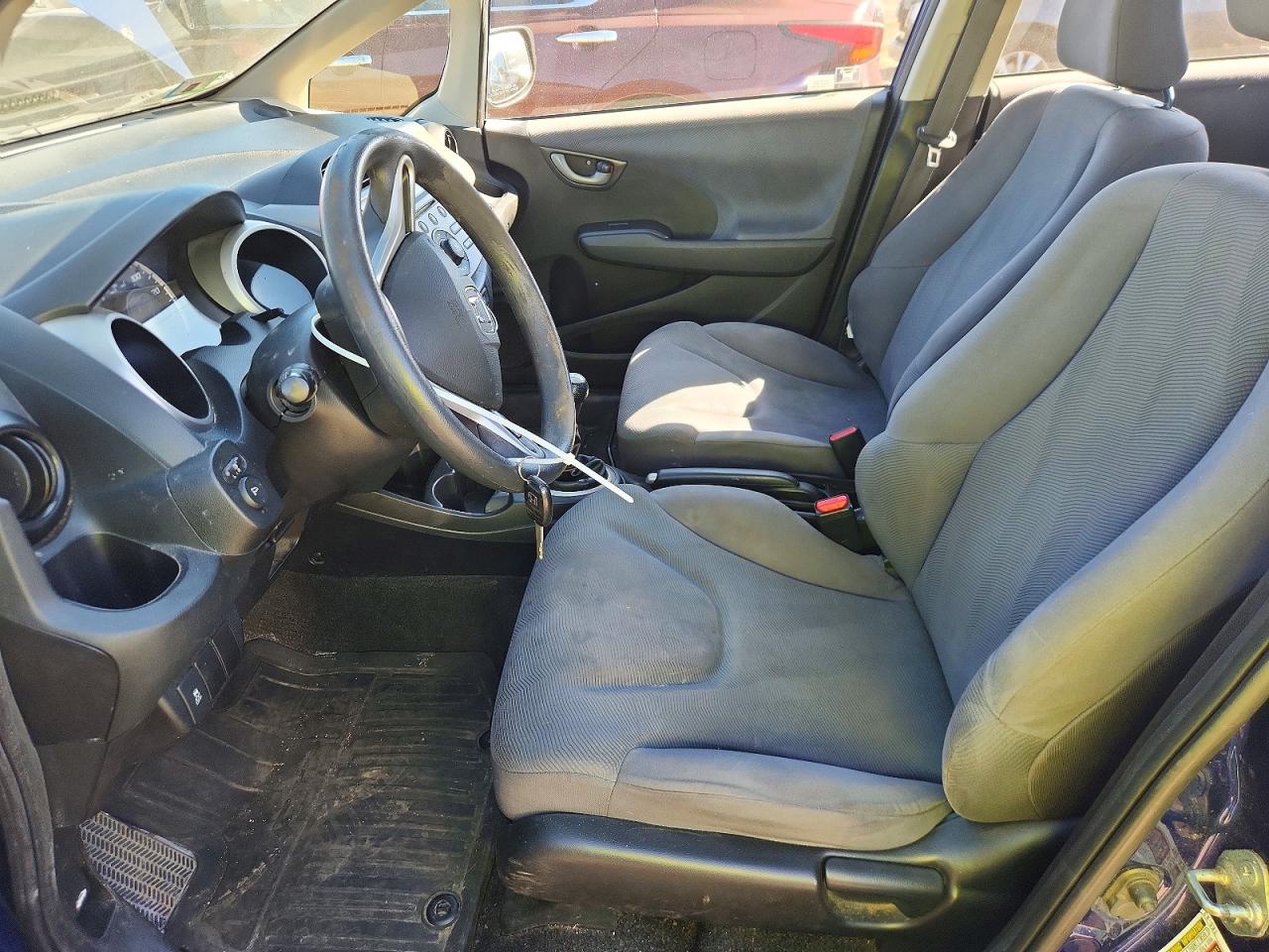 2013 Honda Fit Blue vin: JHMGE8G37DC019629