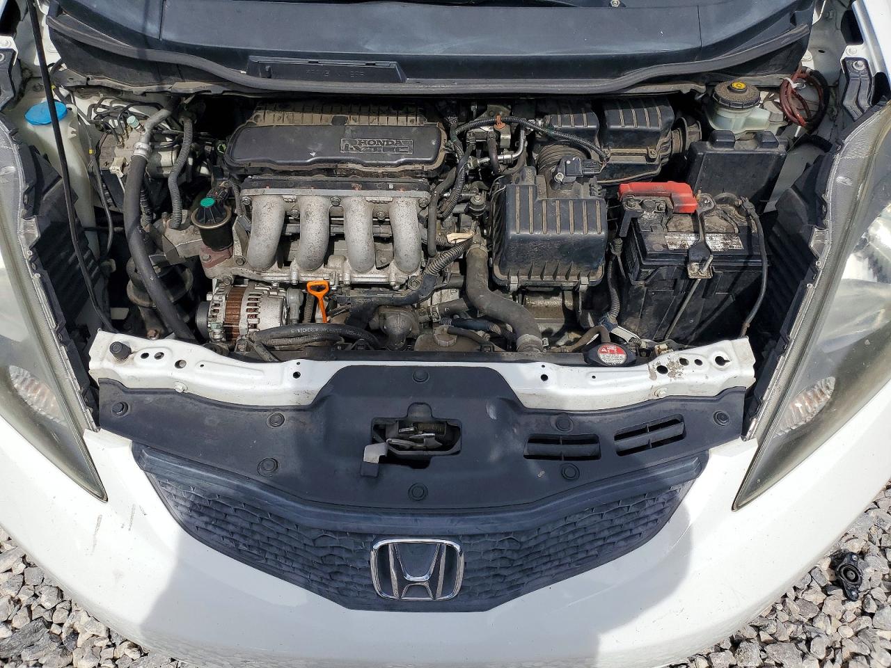 2012 Honda Fit White vin: JHMGE8G38CC027477