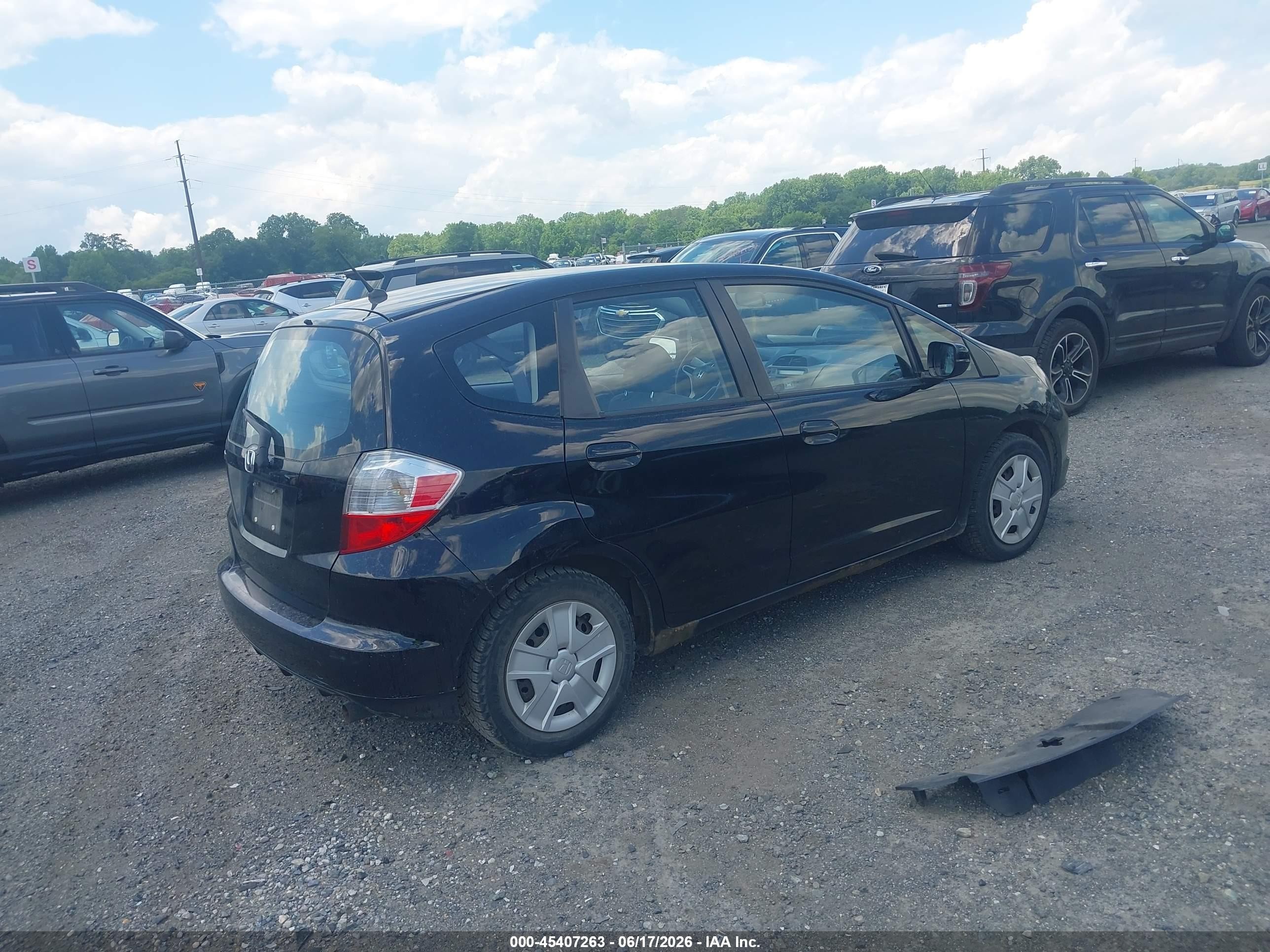 2013 Honda Fit   Black vin: JHMGE8G38DC012141