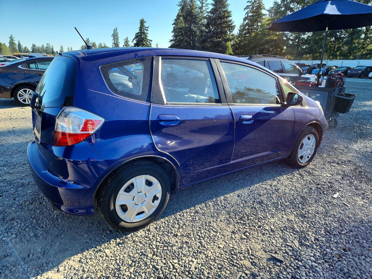 2013 Honda Fit Синий vin: JHMGE8G38DC053823