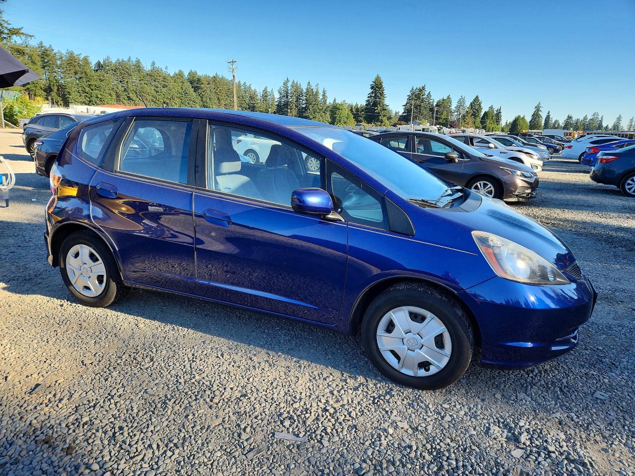 2013 Honda Fit Синий vin: JHMGE8G38DC053823