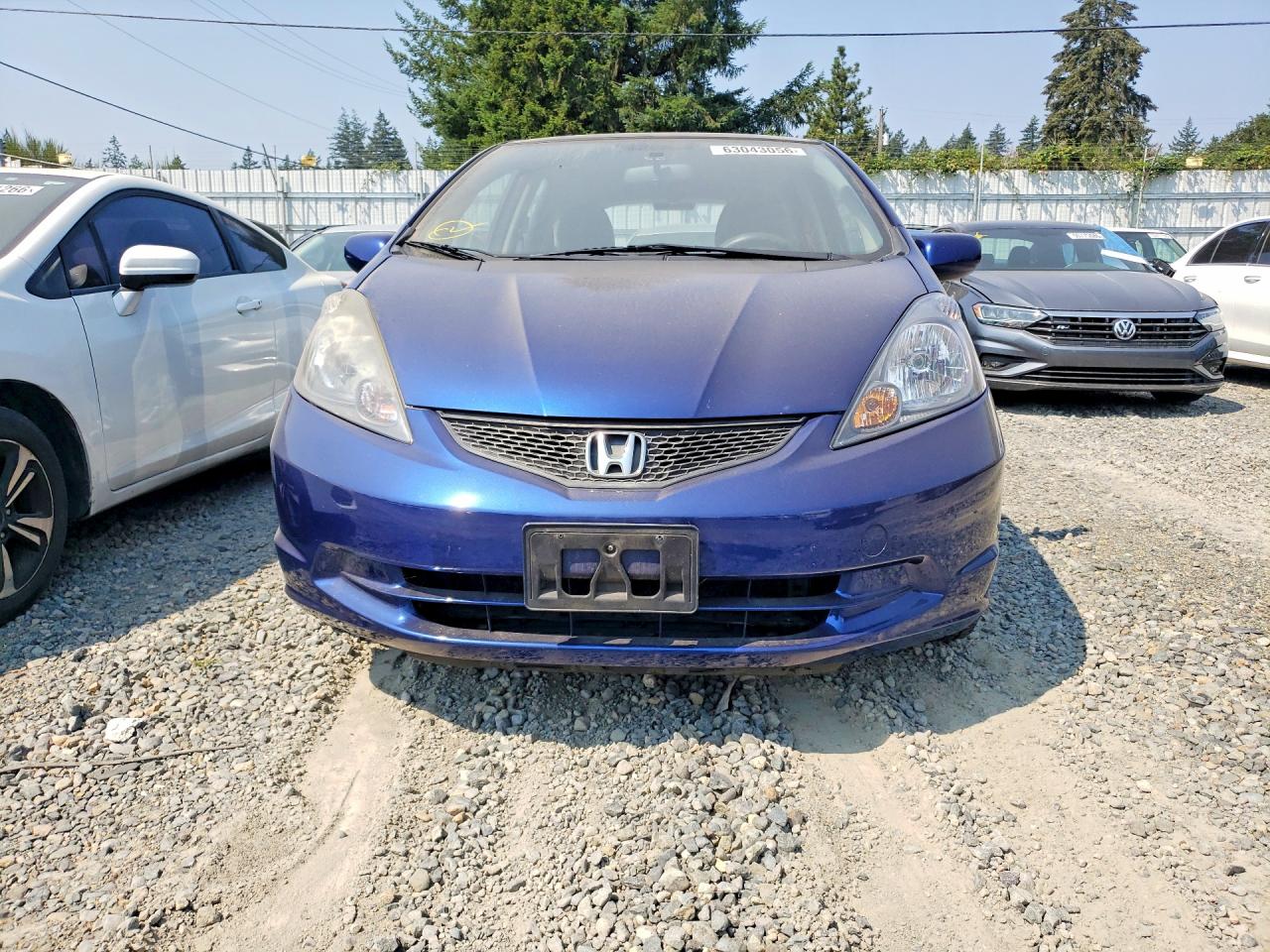 2013 Honda Fit Синий vin: JHMGE8G38DC053823