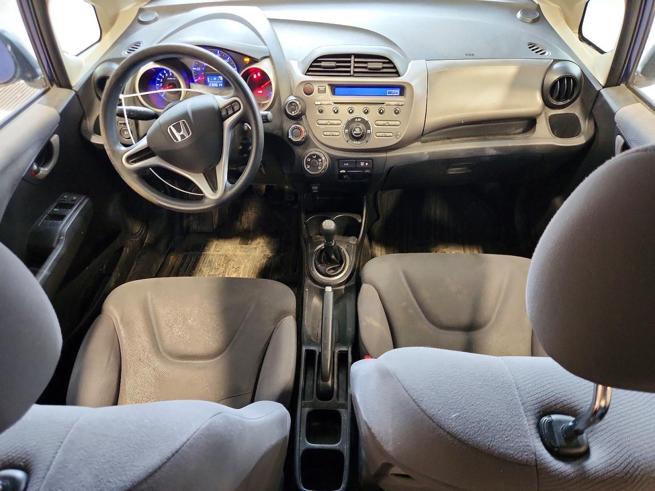 2013 Honda Fit Blue vin: JHMGE8G38DC066569