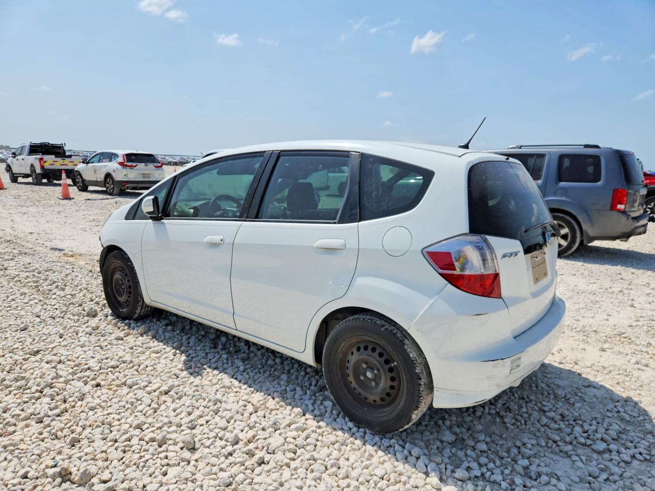 2013 Honda Fit White vin: JHMGE8G39DC007997