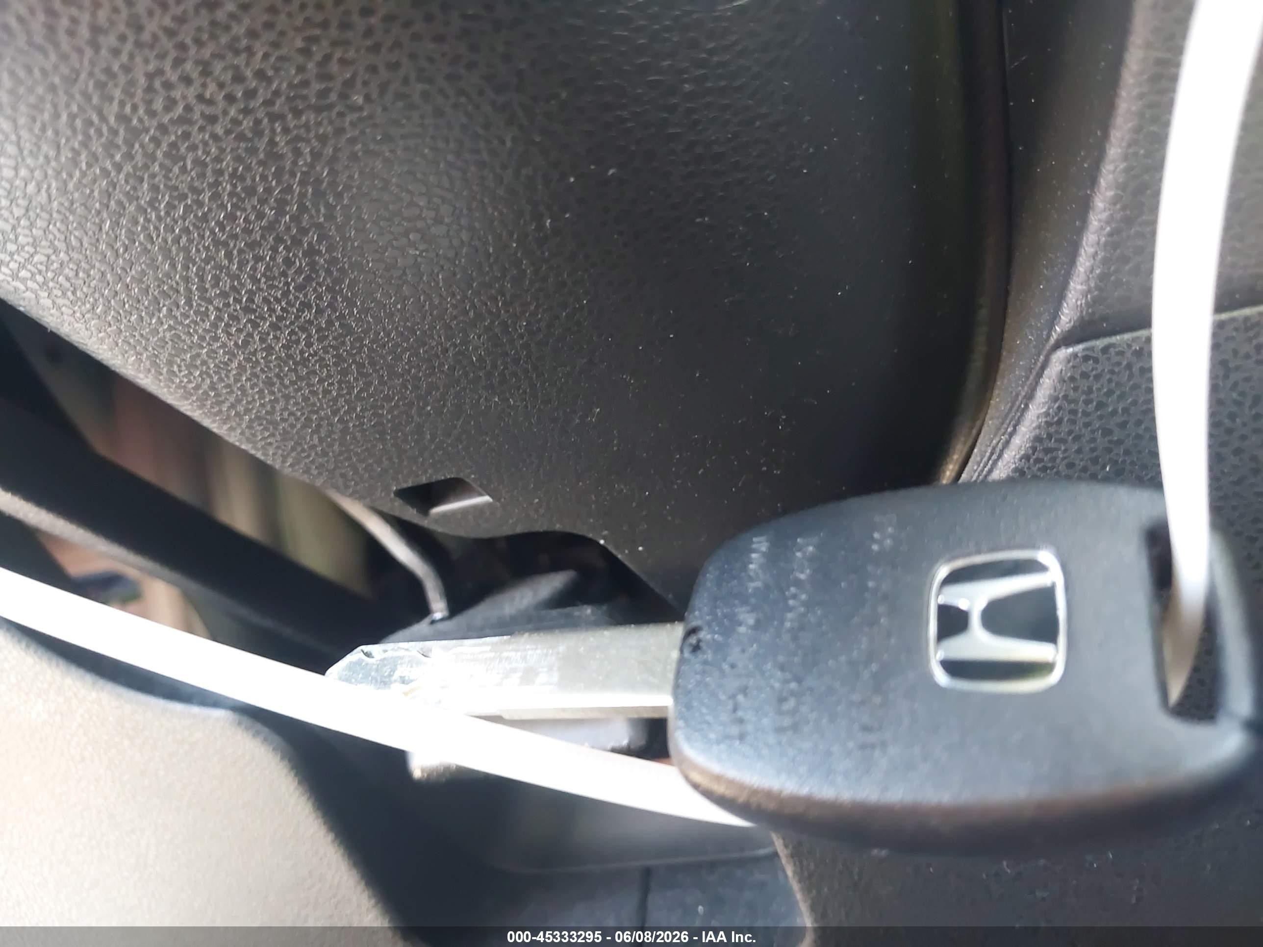 2013 Honda Fit   Red vin: JHMGE8G39DC067360
