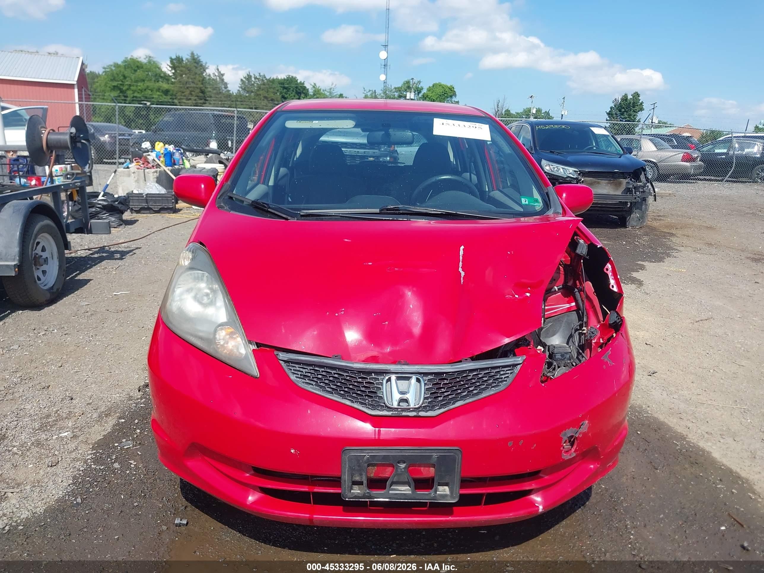 2013 Honda Fit   Red vin: JHMGE8G39DC067360