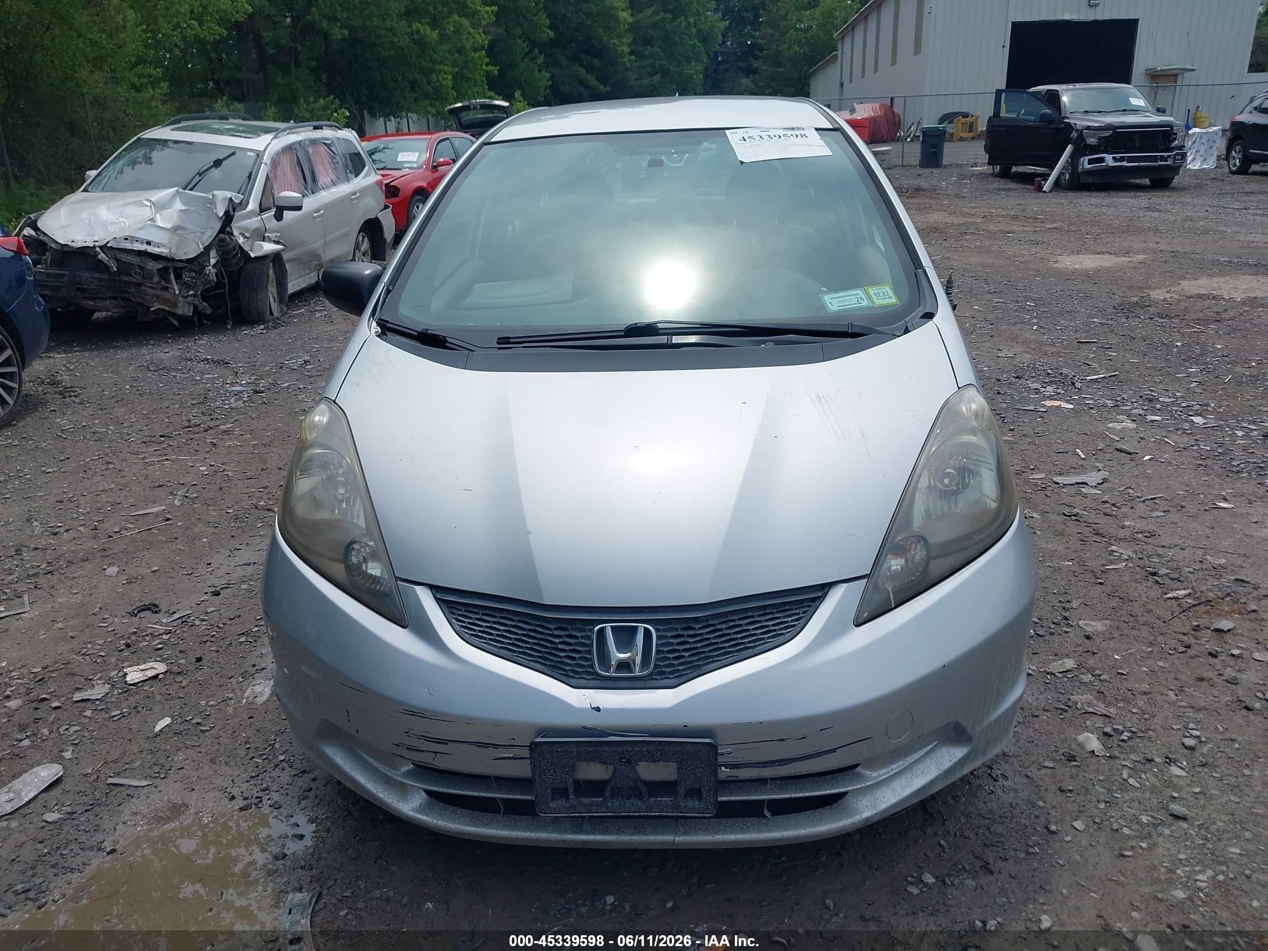 2011 Honda Fit   Silver vin: JHMGE8G3XBC007097