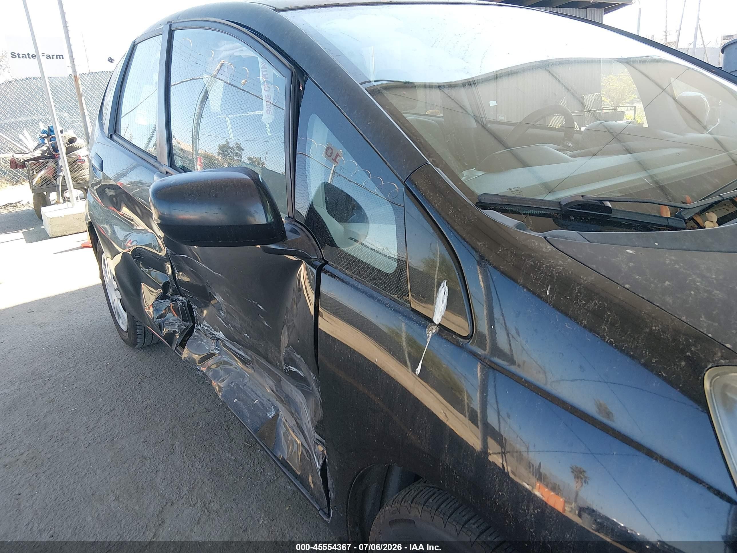2011 Honda Fit Black vin: JHMGE8G3XBS009132