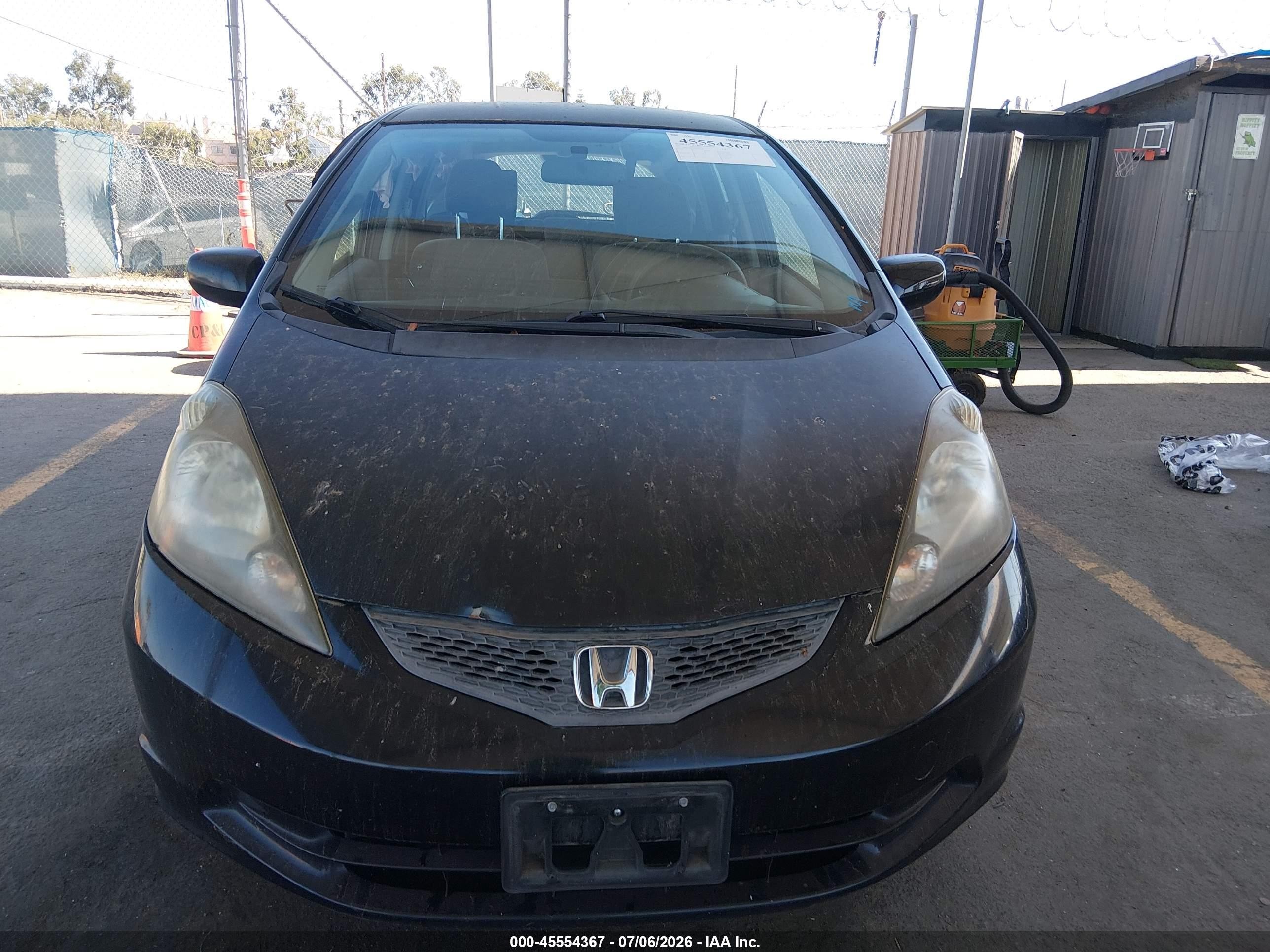 2011 Honda Fit Black vin: JHMGE8G3XBS009132