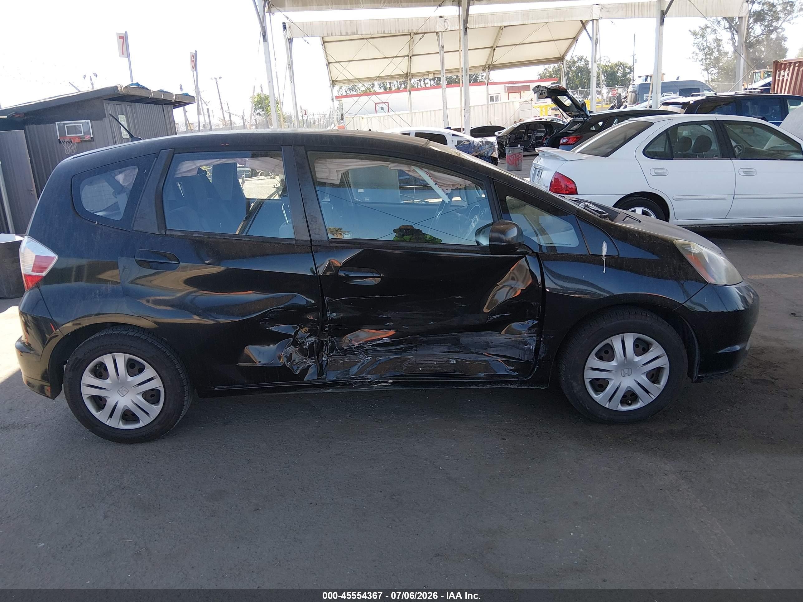 2011 Honda Fit Black vin: JHMGE8G3XBS009132
