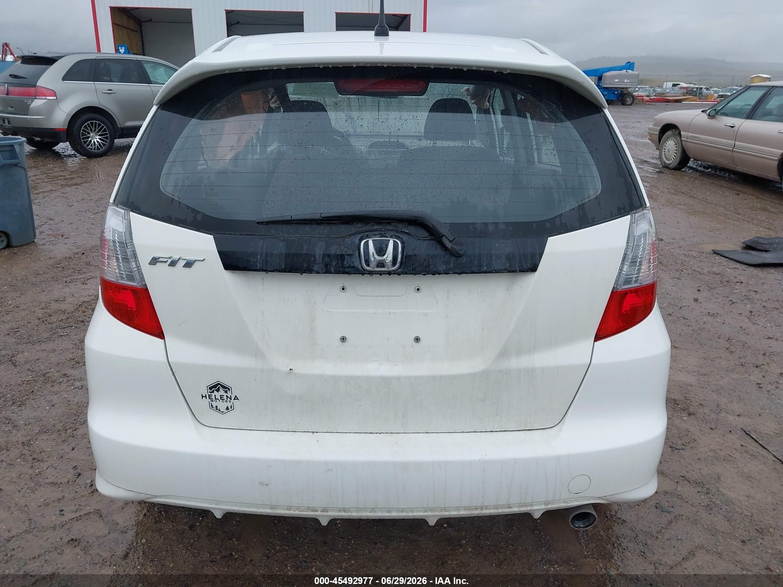 2010 Honda Fit Sport White vin: JHMGE8G40AC017774