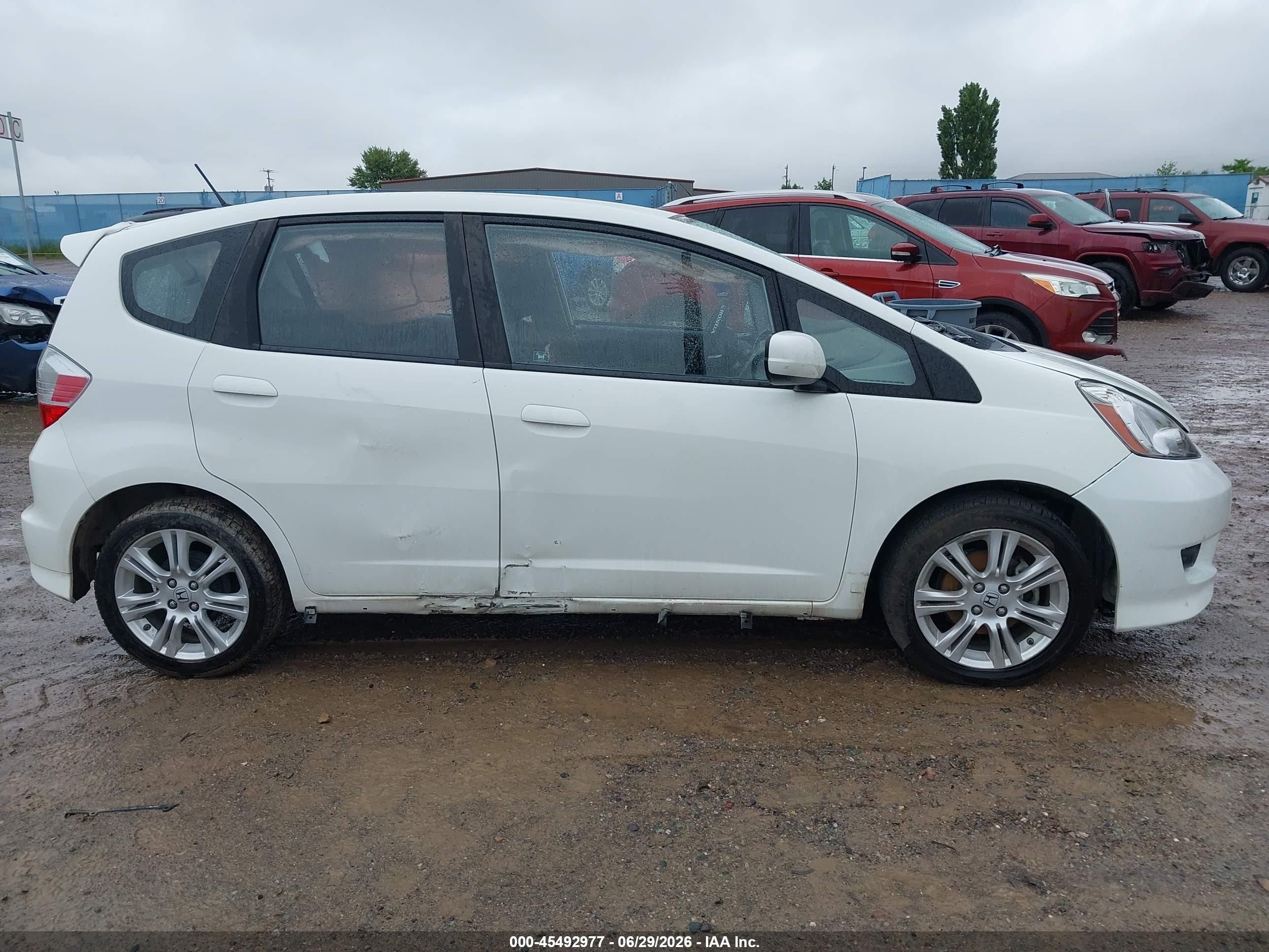 2010 Honda Fit Sport White vin: JHMGE8G40AC017774