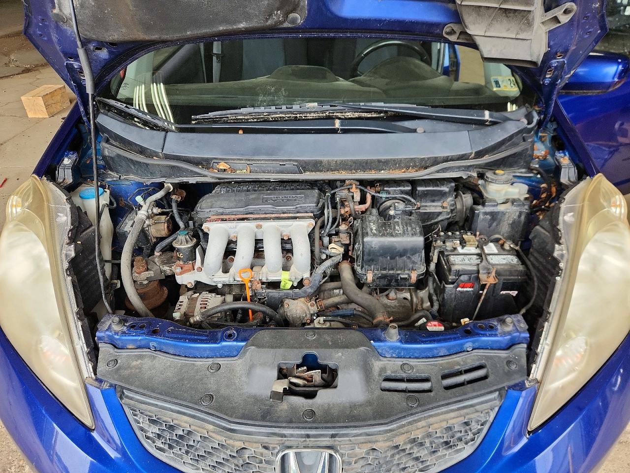 2010 Honda Fit Sport Blue vin: JHMGE8G49AS006777
