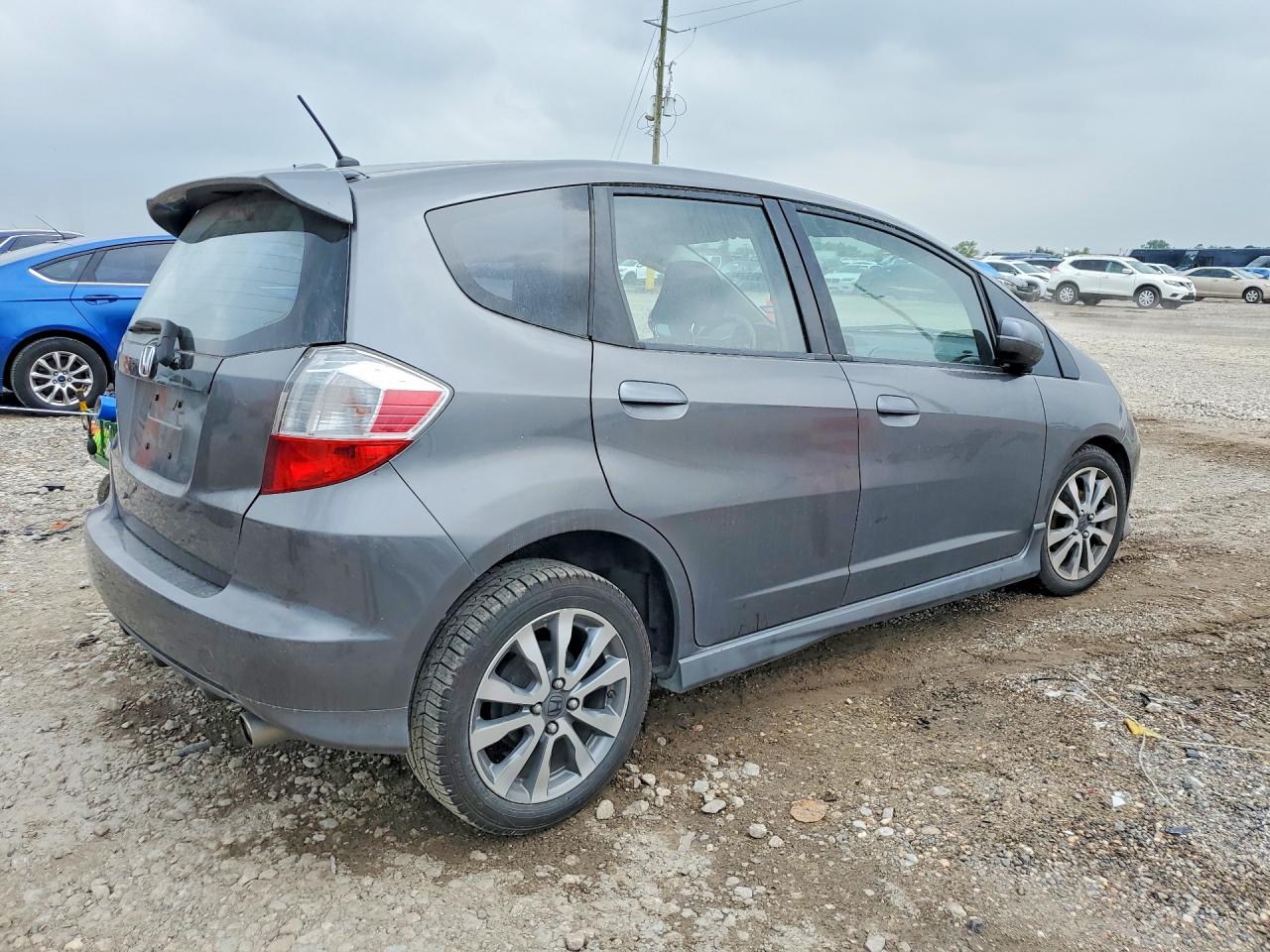 2013 Honda Fit Sport Gray vin: JHMGE8G50DC035074