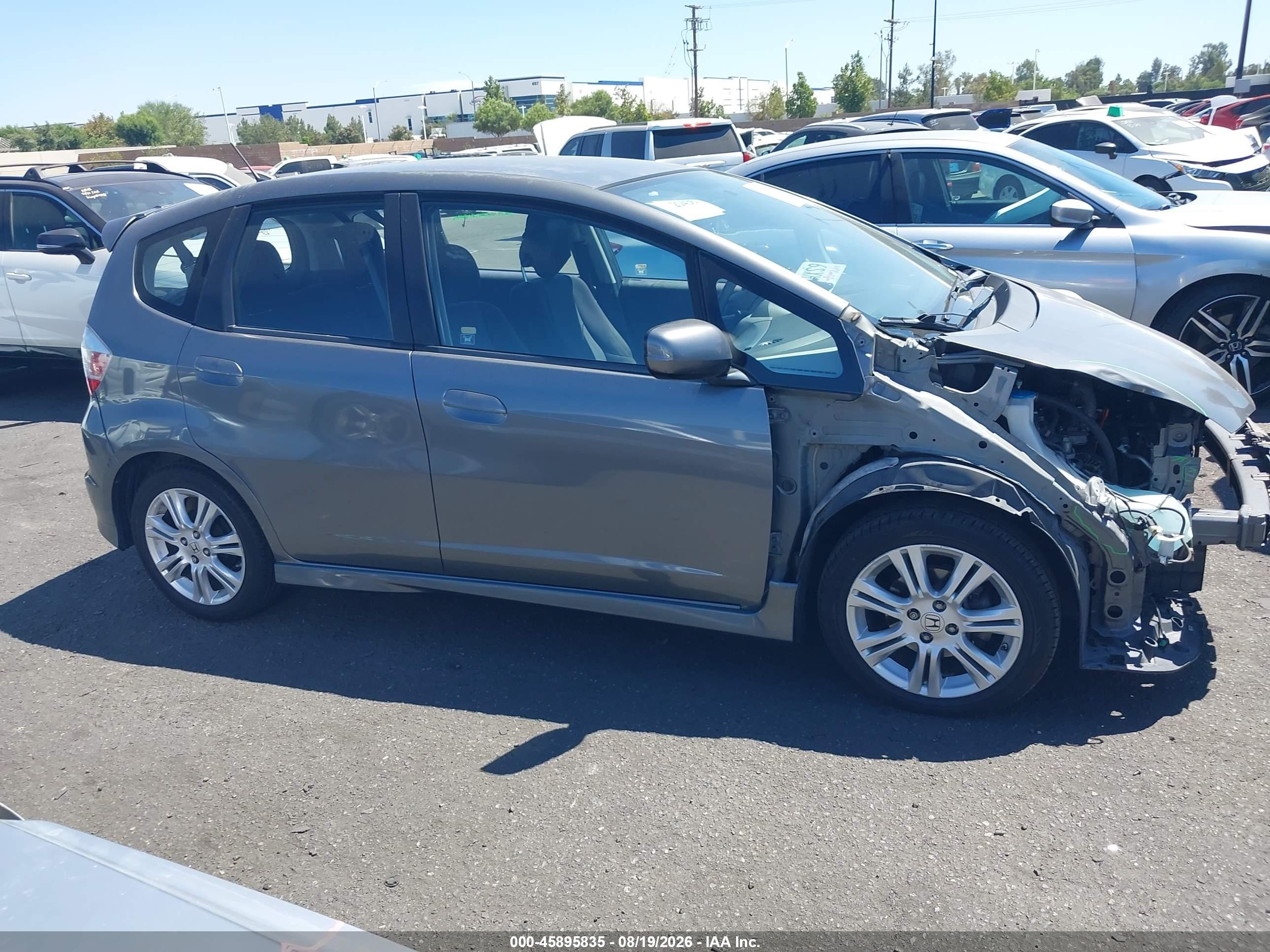 2011 Honda Fit Sport Gray vin: JHMGE8G52BS011703