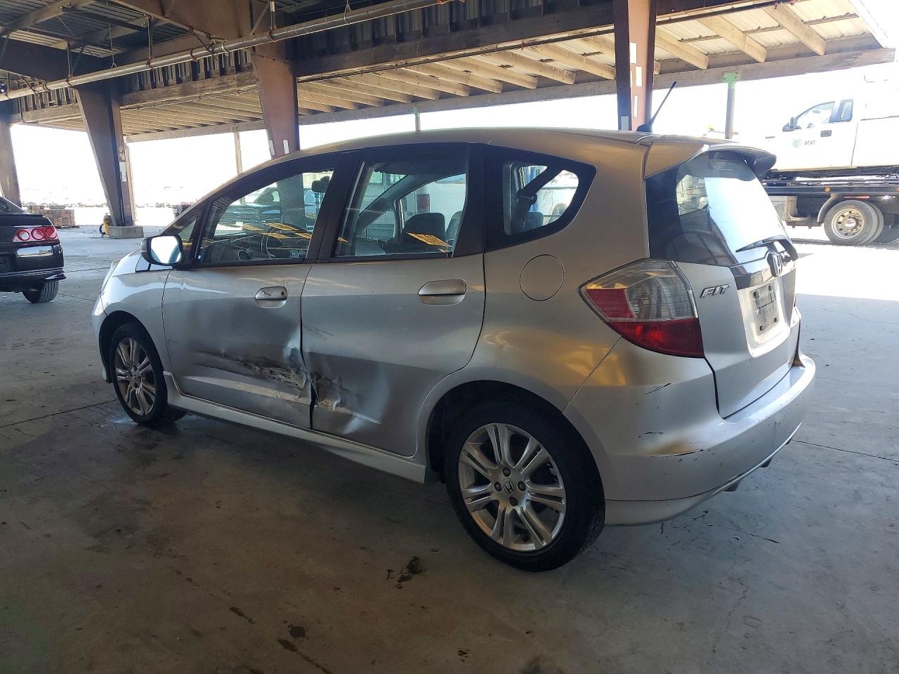 2011 Honda Fit Sport Серебряный vin: JHMGE8G54BS007460