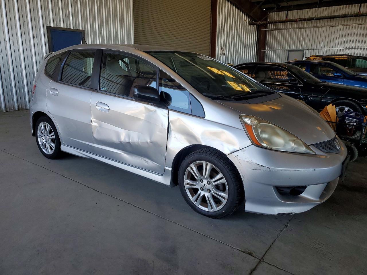 2011 Honda Fit Sport Серебряный vin: JHMGE8G54BS007460