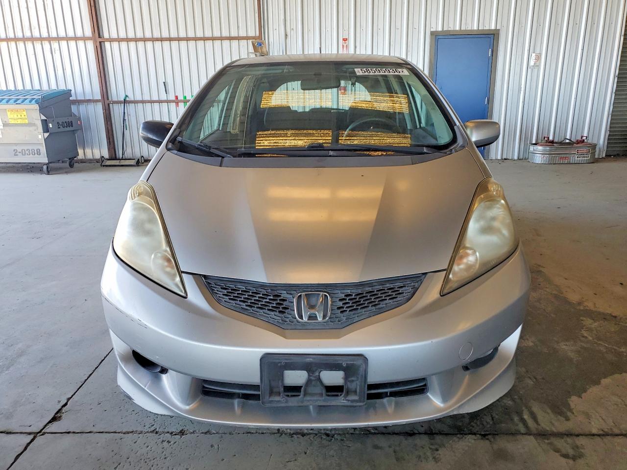 2011 Honda Fit Sport Серебряный vin: JHMGE8G54BS007460