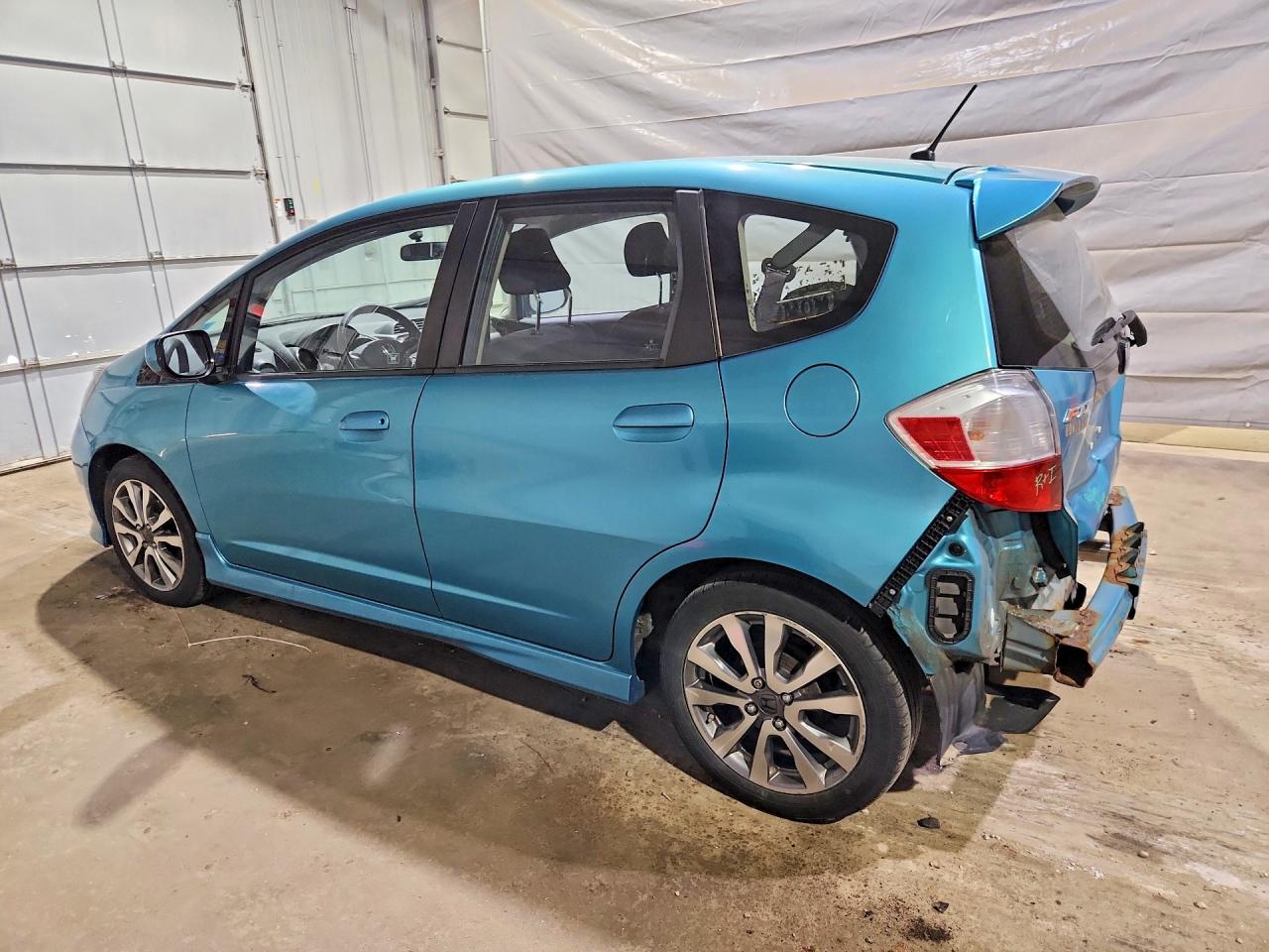 2013 Honda Fit Sport Turquoise vin: JHMGE8G54DC042738