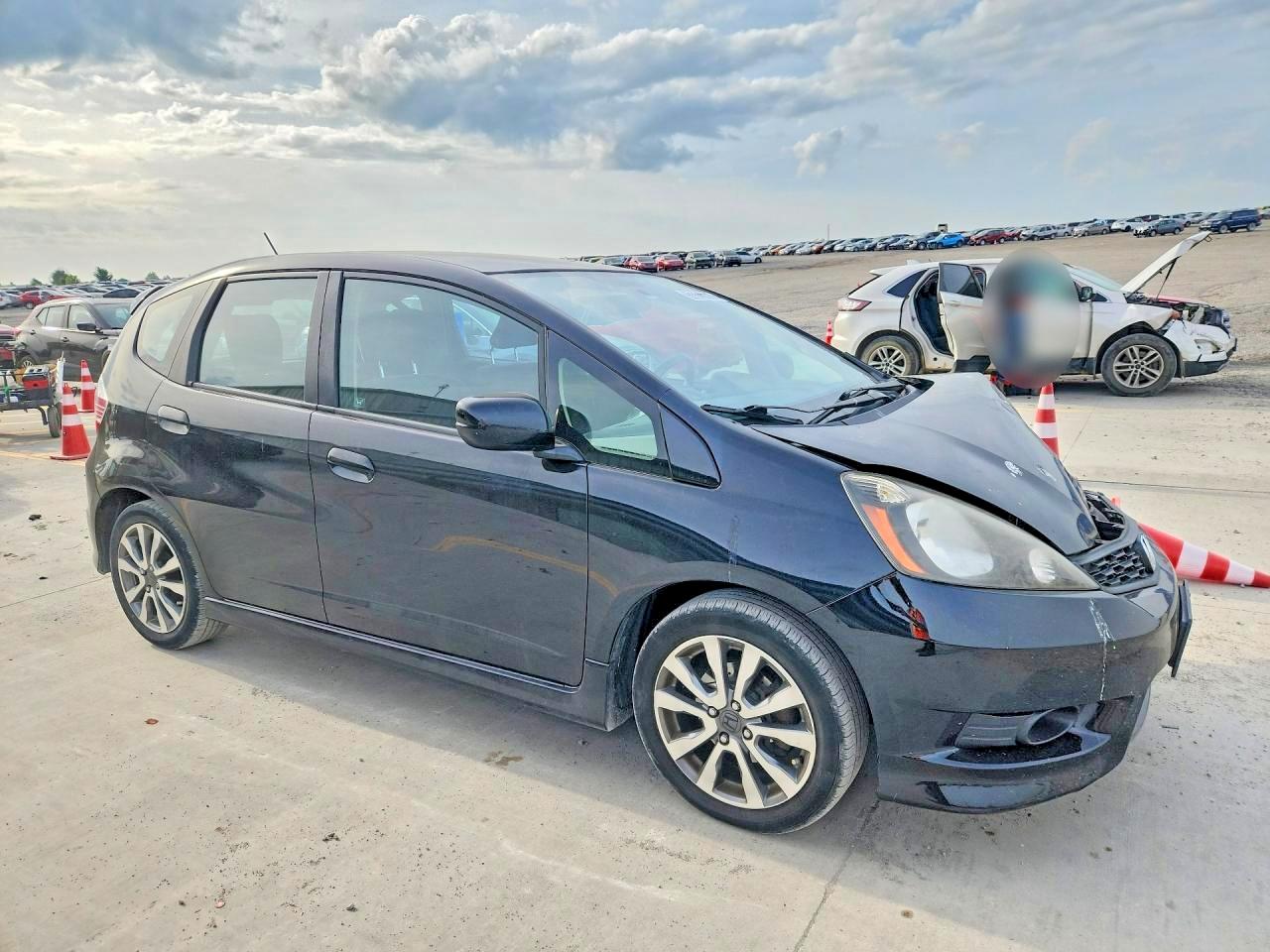 2013 Honda Fit Sport Black vin: JHMGE8G54DC049074