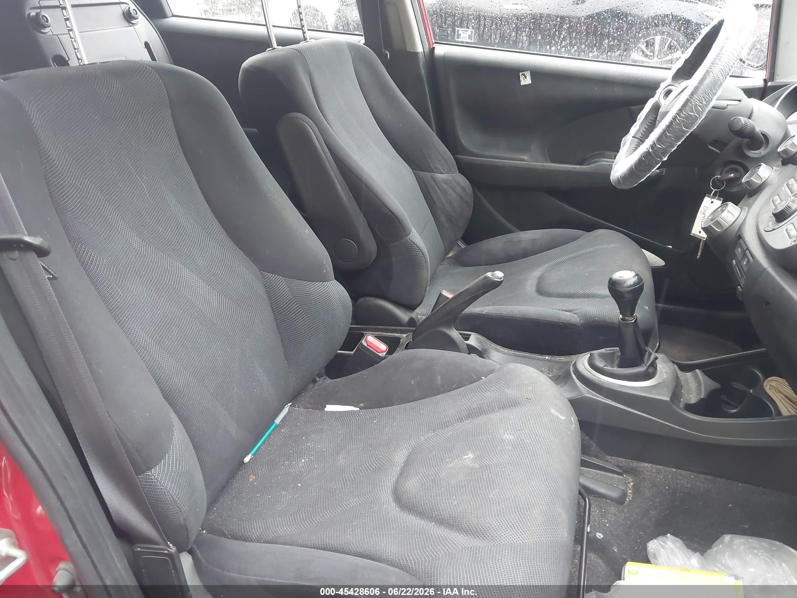 2011 Honda Fit Sport Red vin: JHMGE8G55BS001358